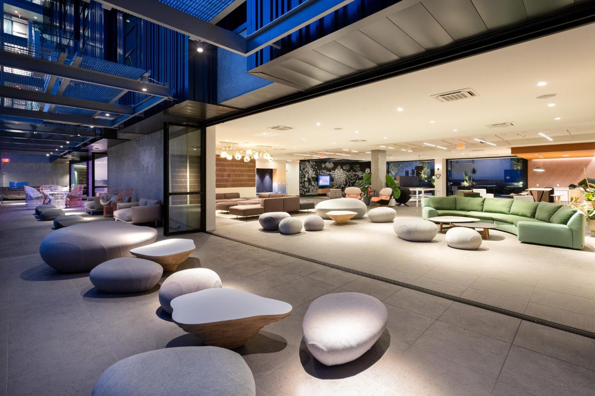 Modern Luxury Oasis in WEHO Hollywood Sign Views