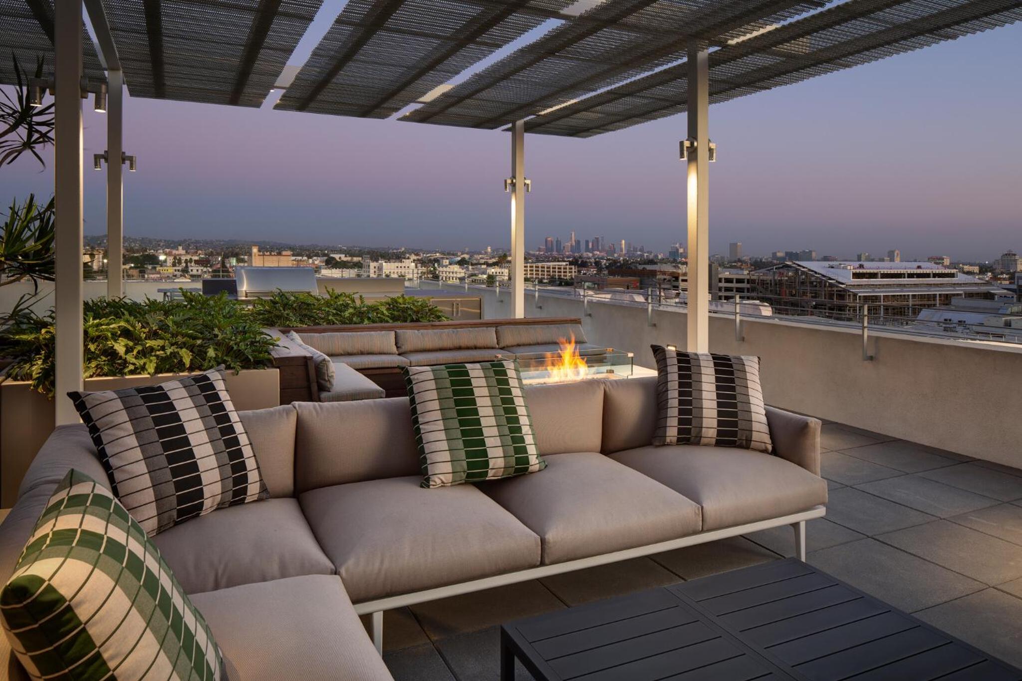 Modern Luxury Oasis in WEHO Hollywood Sign Views