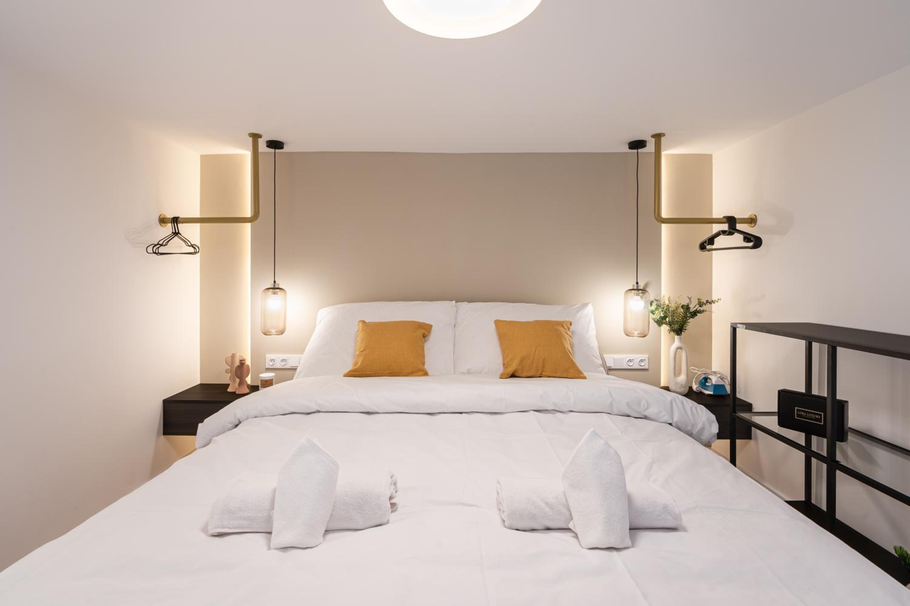 E22 - Boutique Apartments, Best Location by BQA