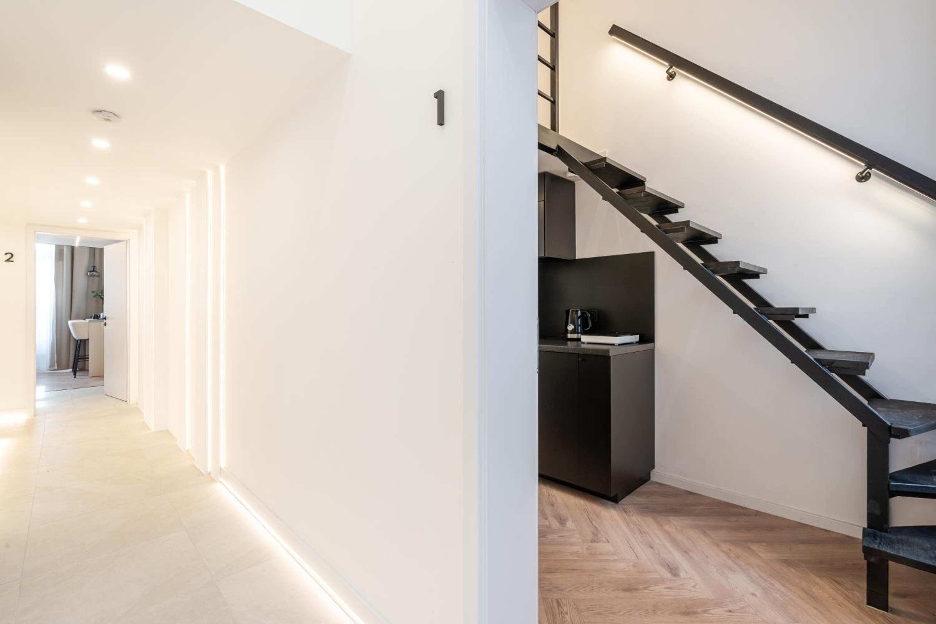 E22 - Boutique Apartments, Best Location by BQA