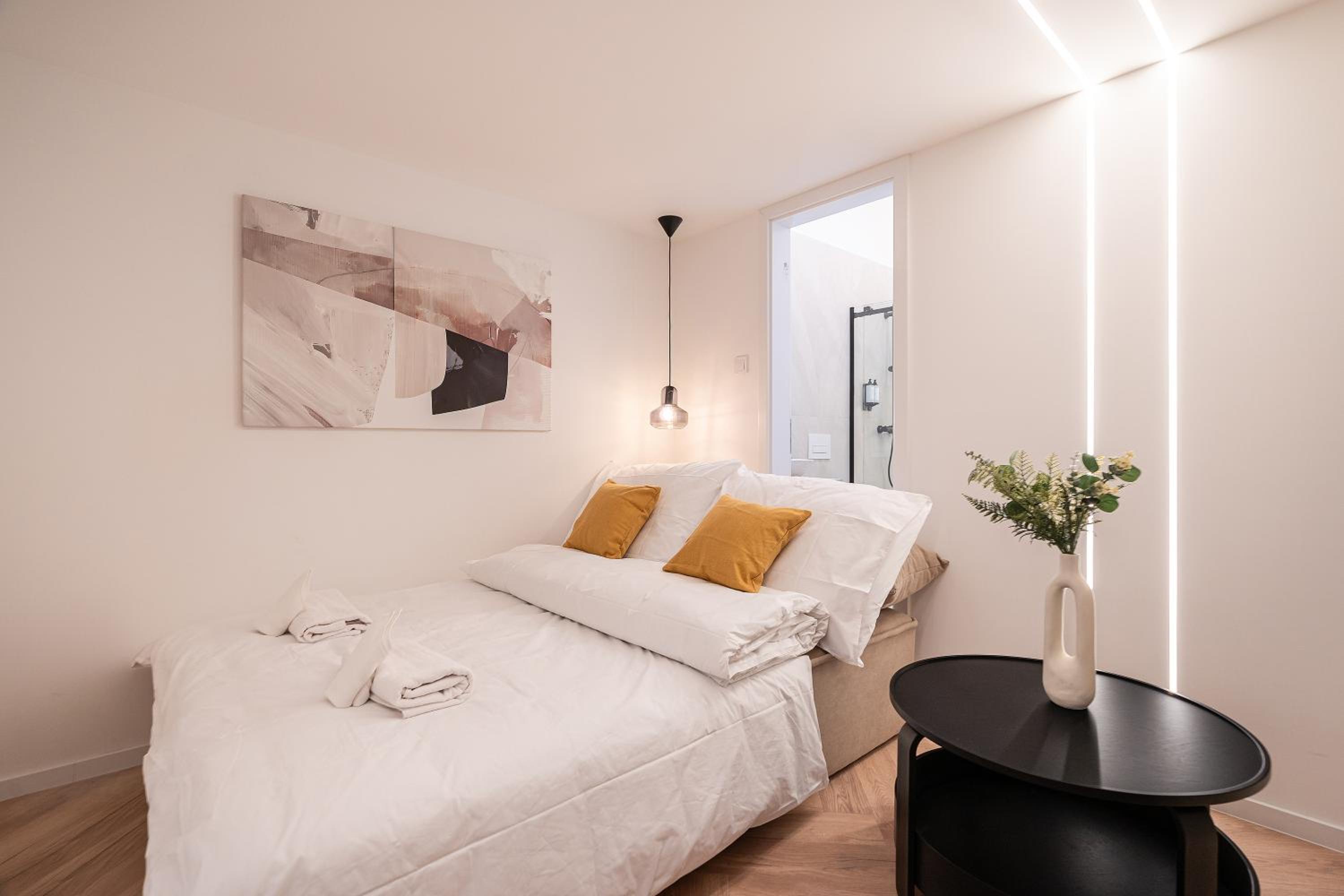 E22 - Boutique Apartments, Best Location by BQA
