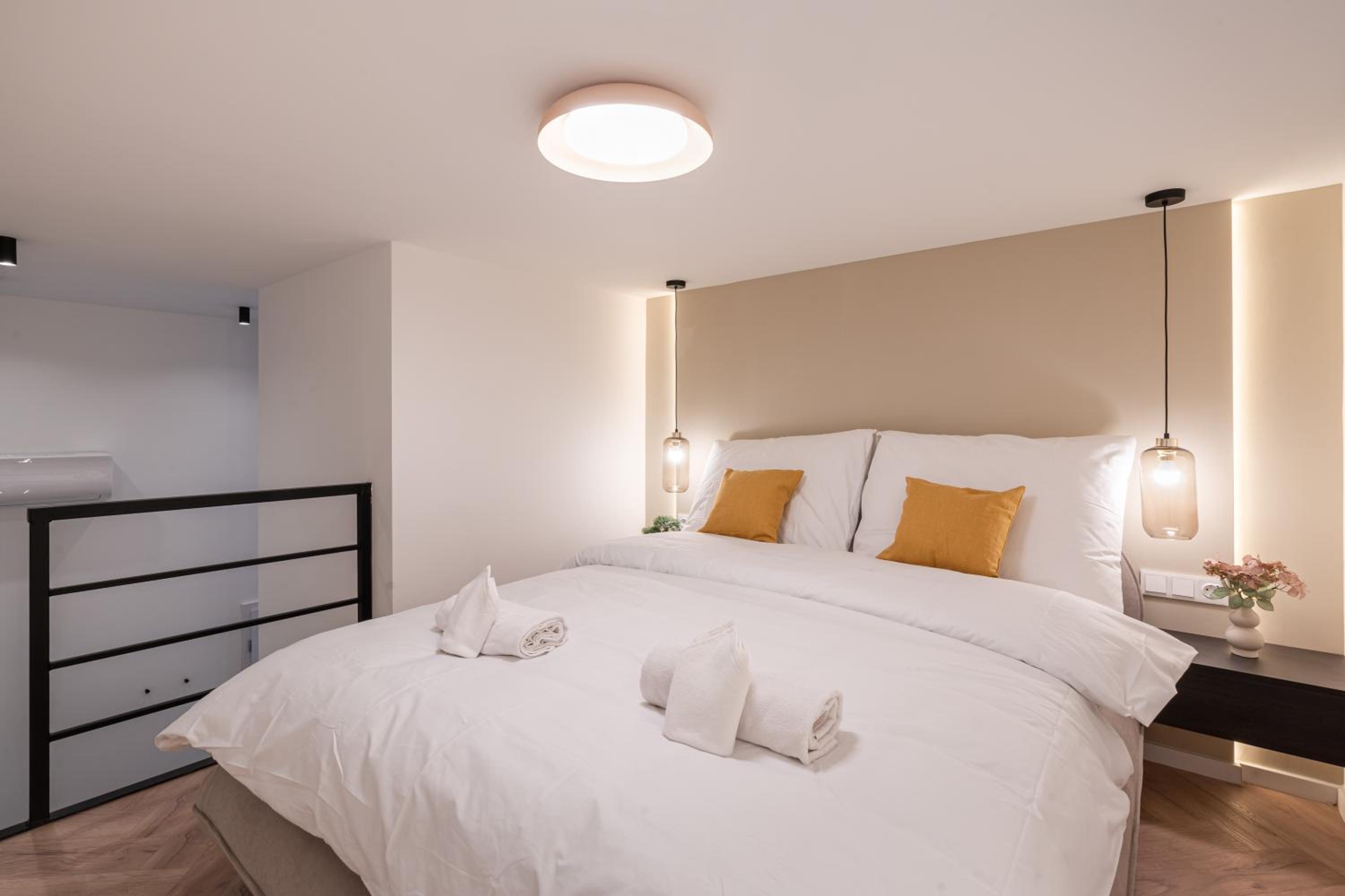 E22 - Boutique Apartments, Best Location by BQA