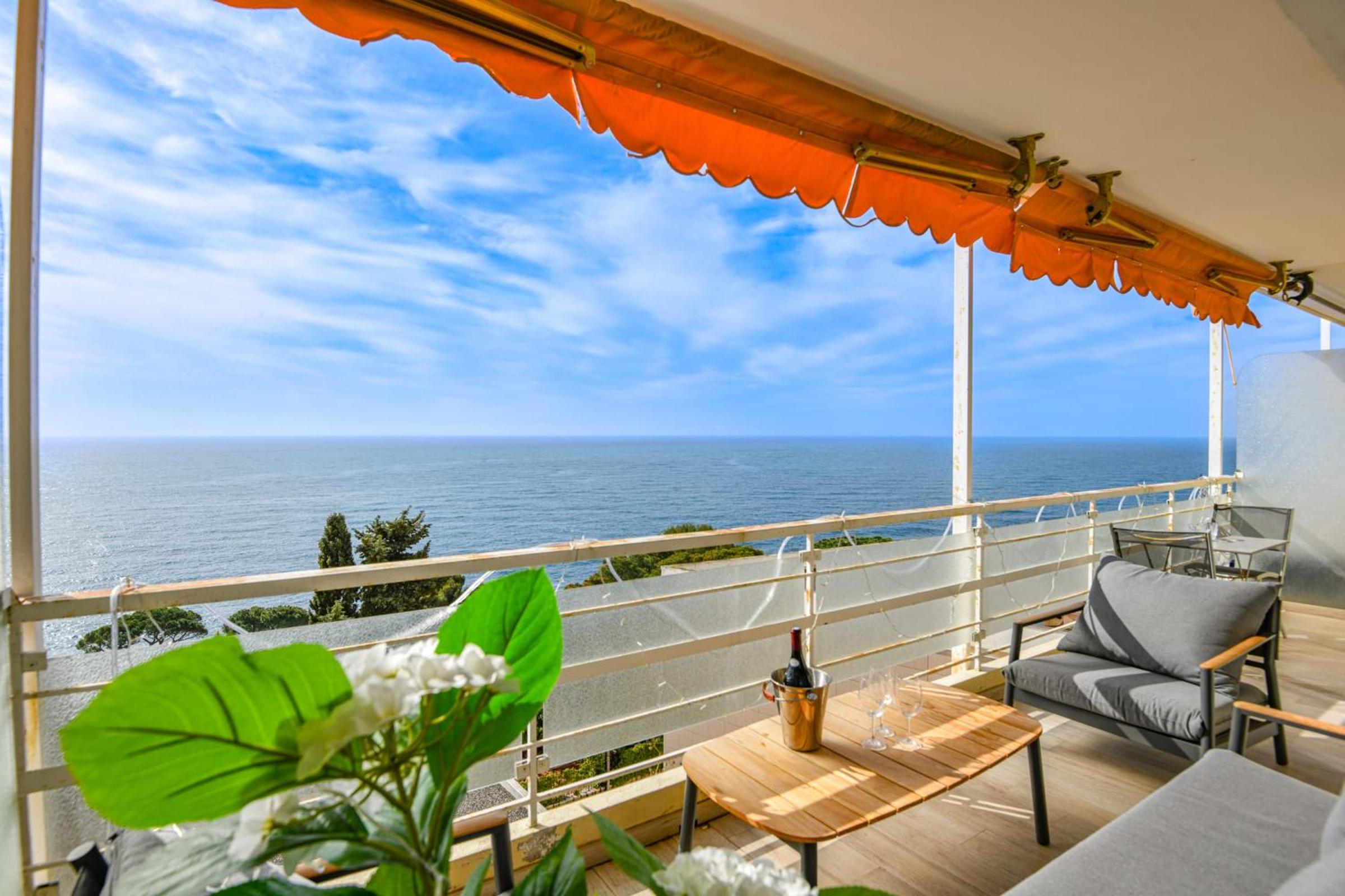 Appart belle vue mer et plage proche de Monaco photo 4