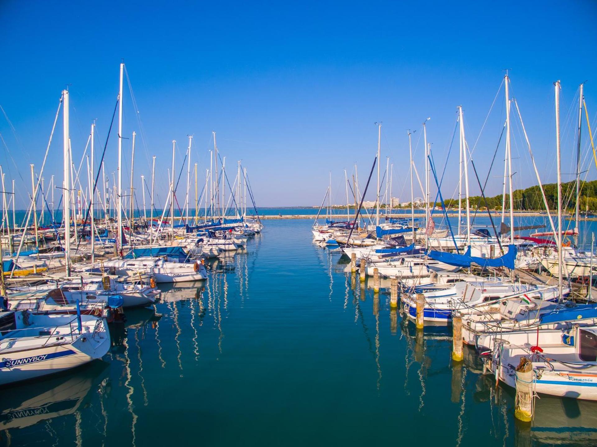 Balaton Golden Coast Beach Apartment