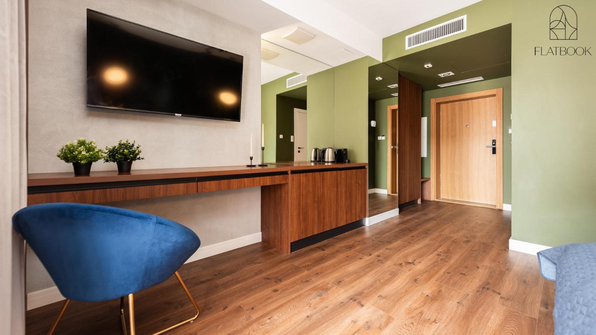 Flatbook - City Center Apartments Deo Plaza Studio