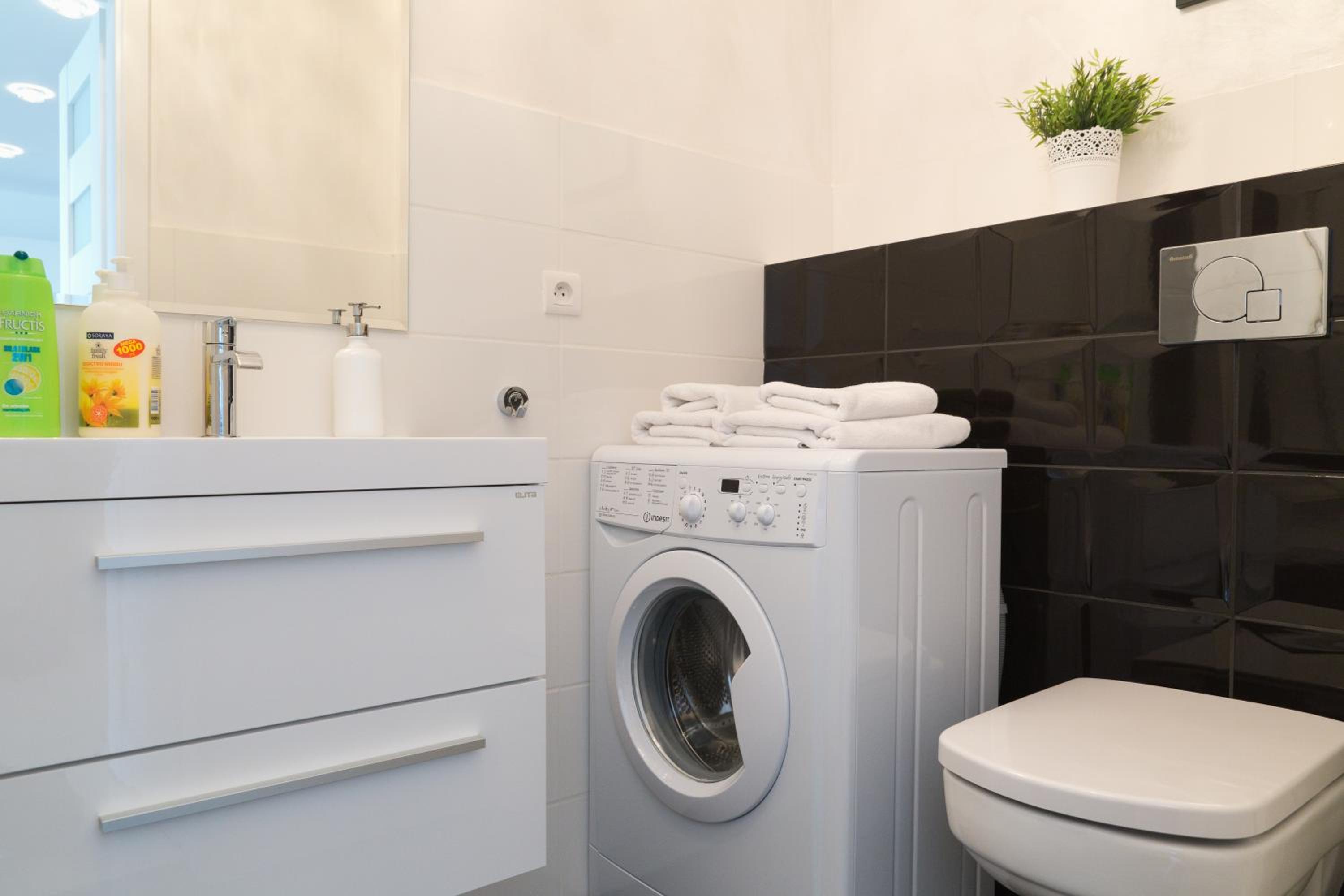 Smolna Apartments by Your Freedom