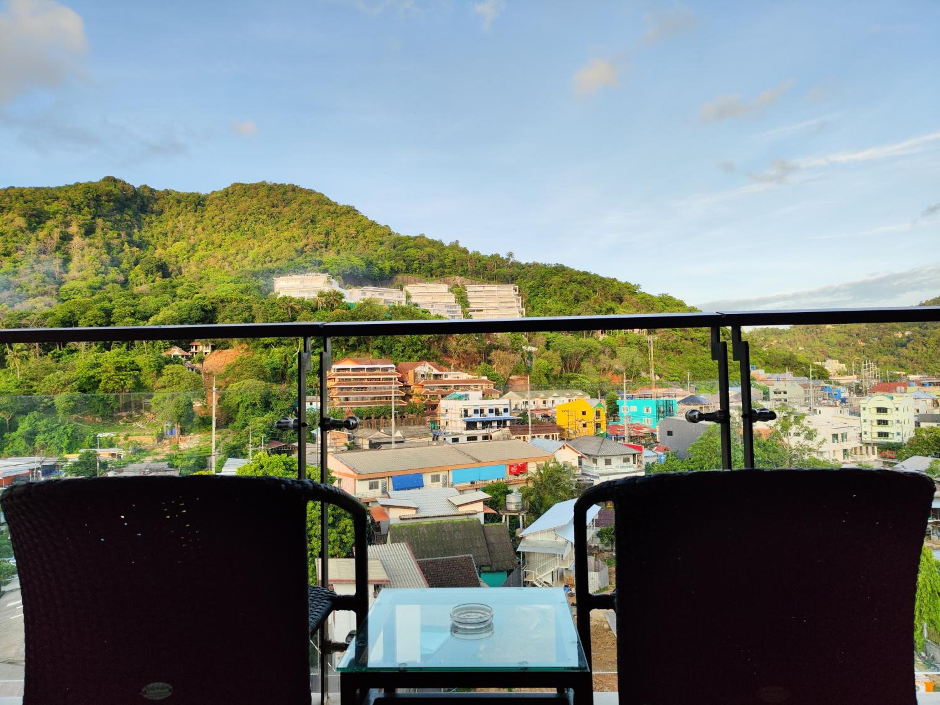 8 Floor - Mountain view Studio room at TBHR near Kata beach