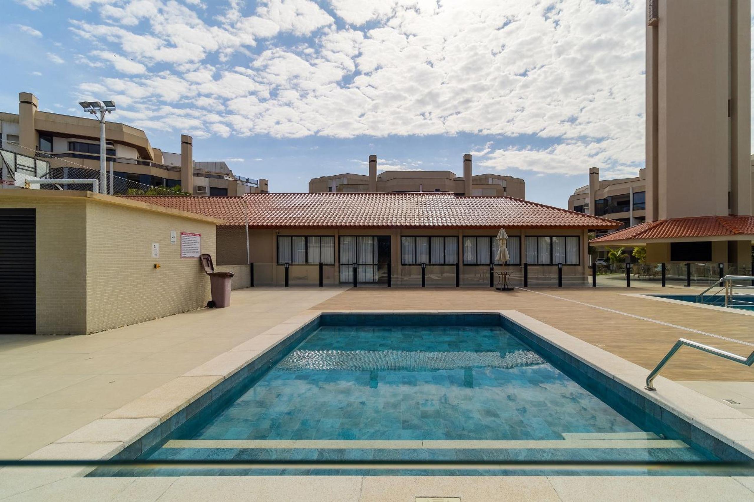 Ap w/ balcony 200 m from the beach Ingleses VIN202