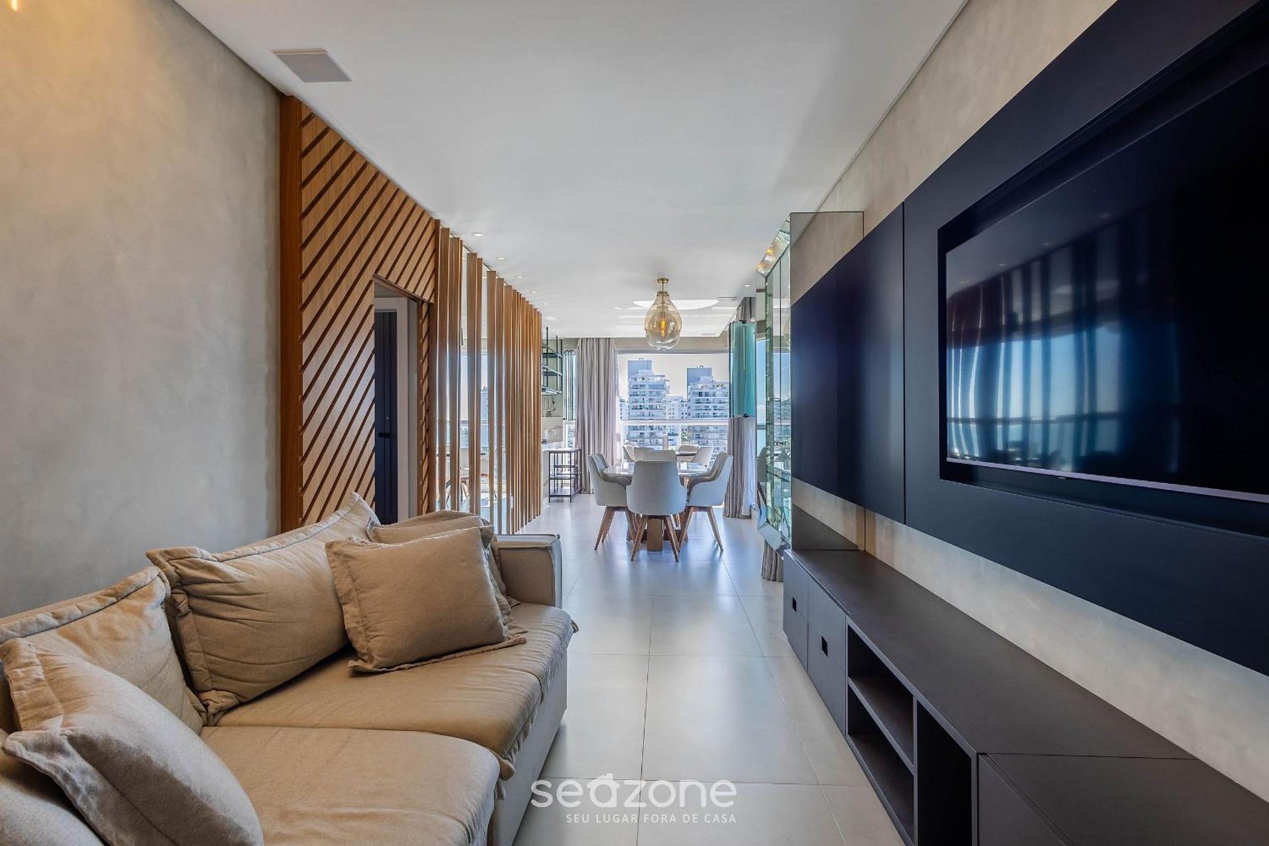Sophisticated stay 200m from Praia Brava - EHI