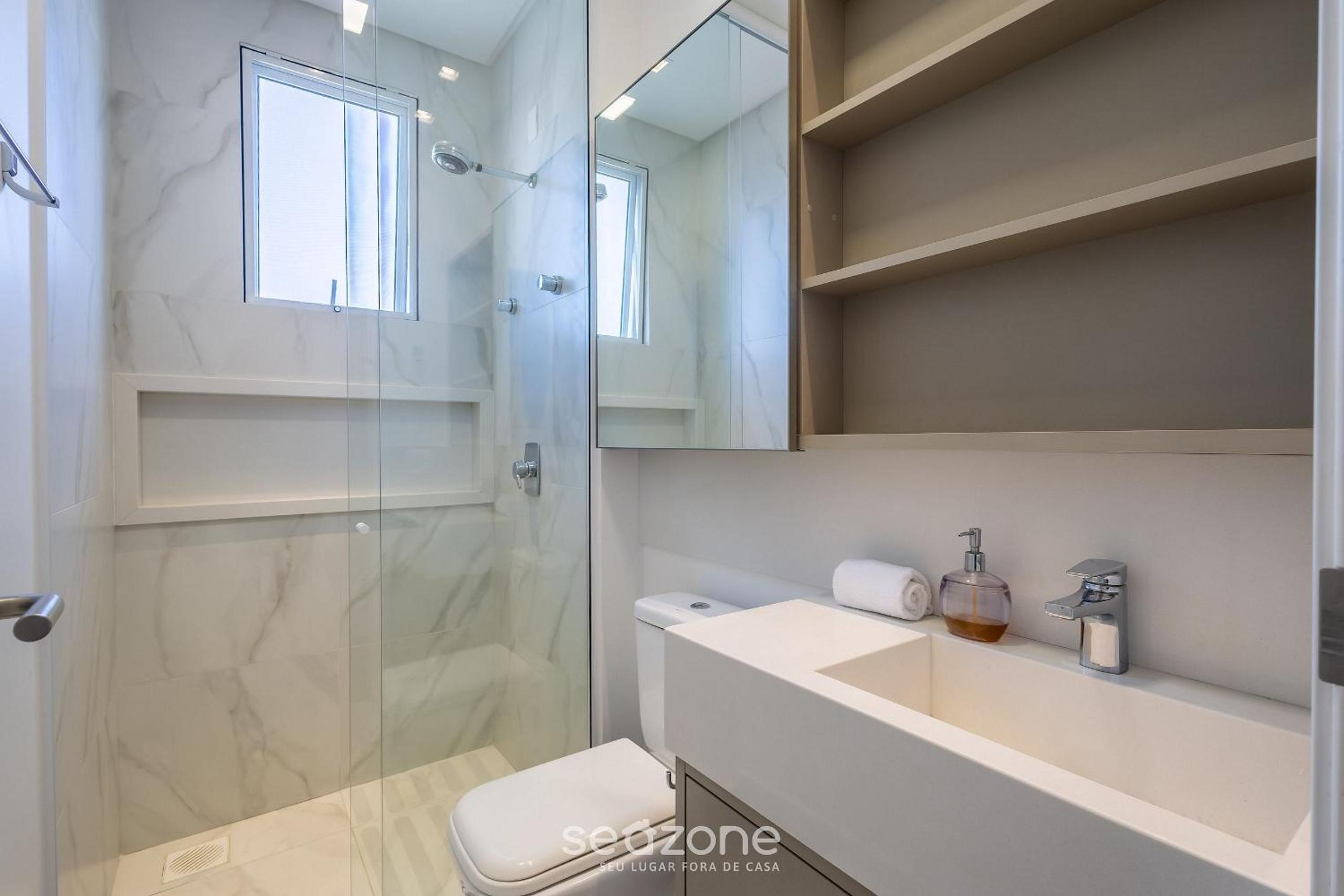 Sophisticated stay 200m from Praia Brava - EHI