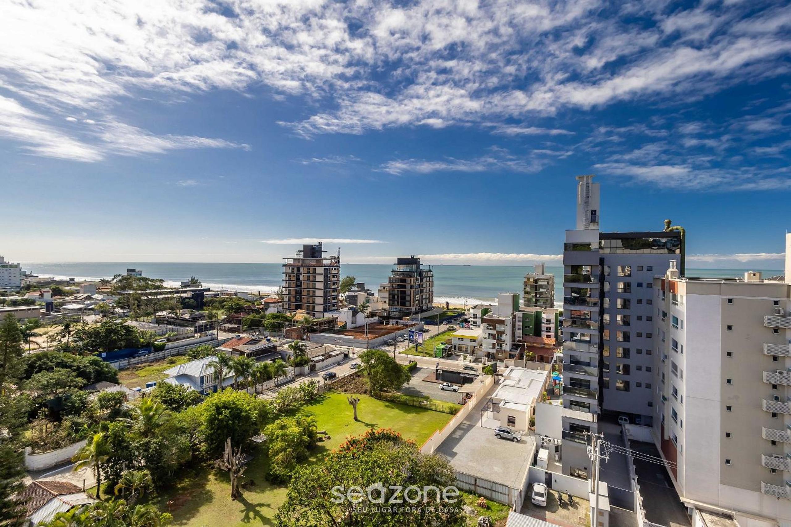 Sophisticated stay 200m from Praia Brava - EHI