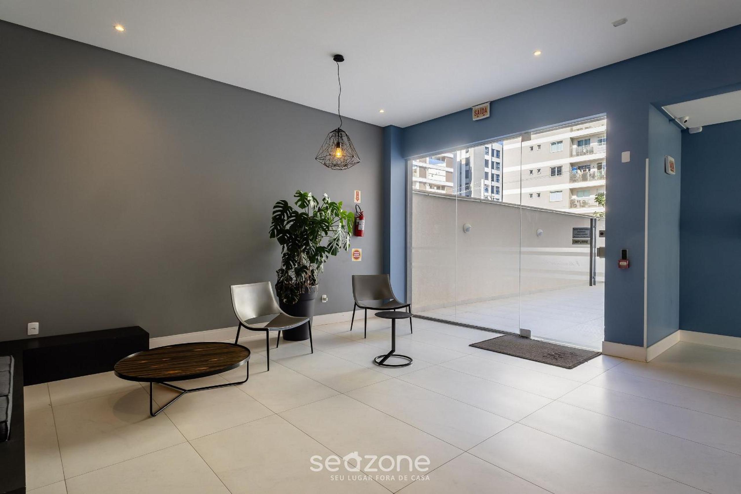 Sophisticated stay 200m from Praia Brava - EHI
