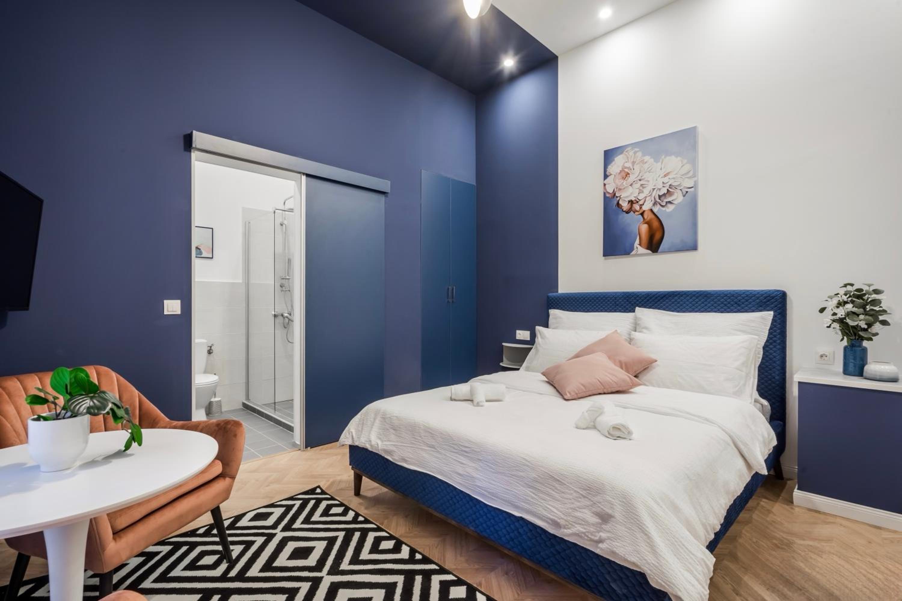 D58 - Grand Boulevard Royal Apartment - Best Location by BQA