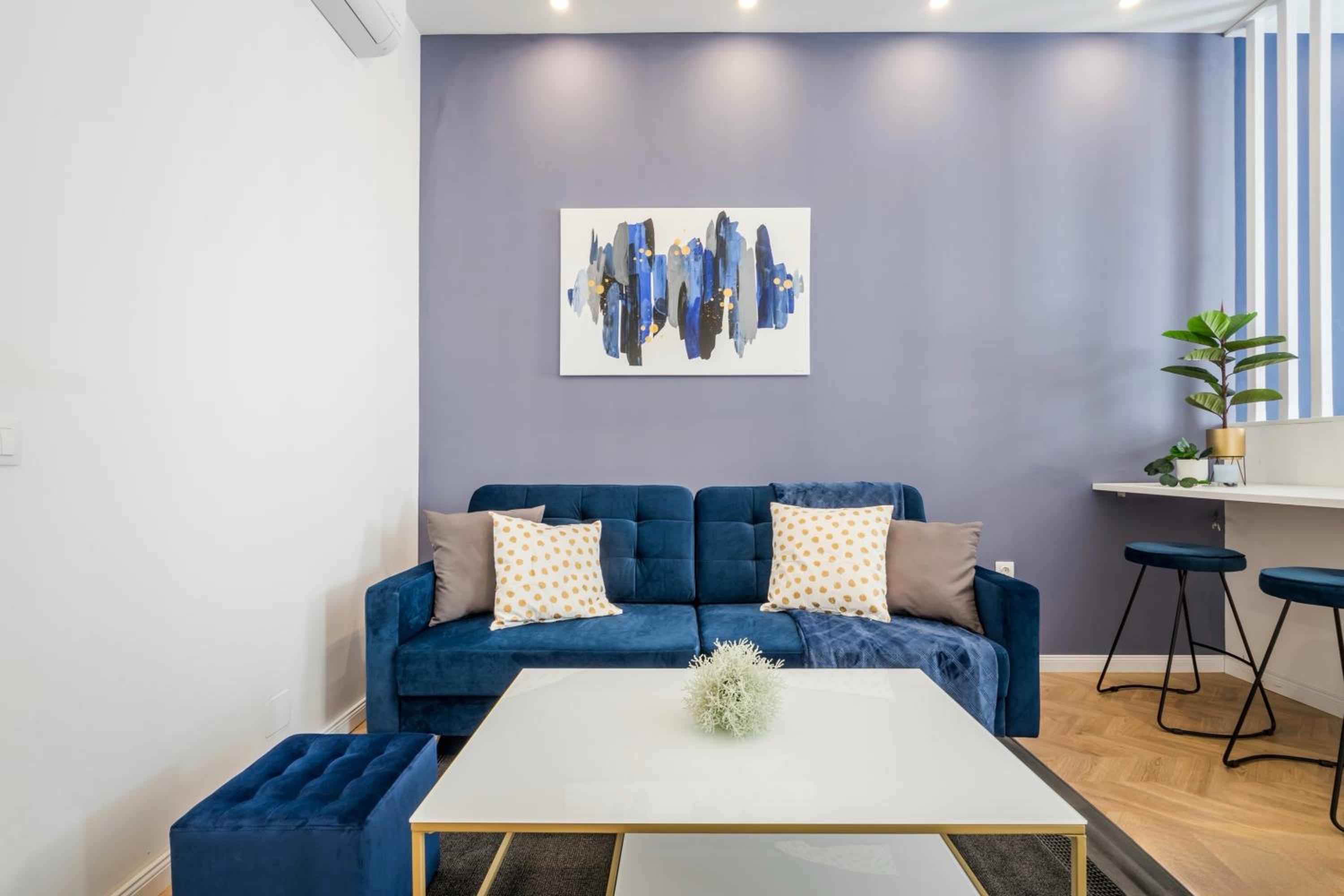 D58 - Grand Boulevard Royal Apartment - Best Location by BQA