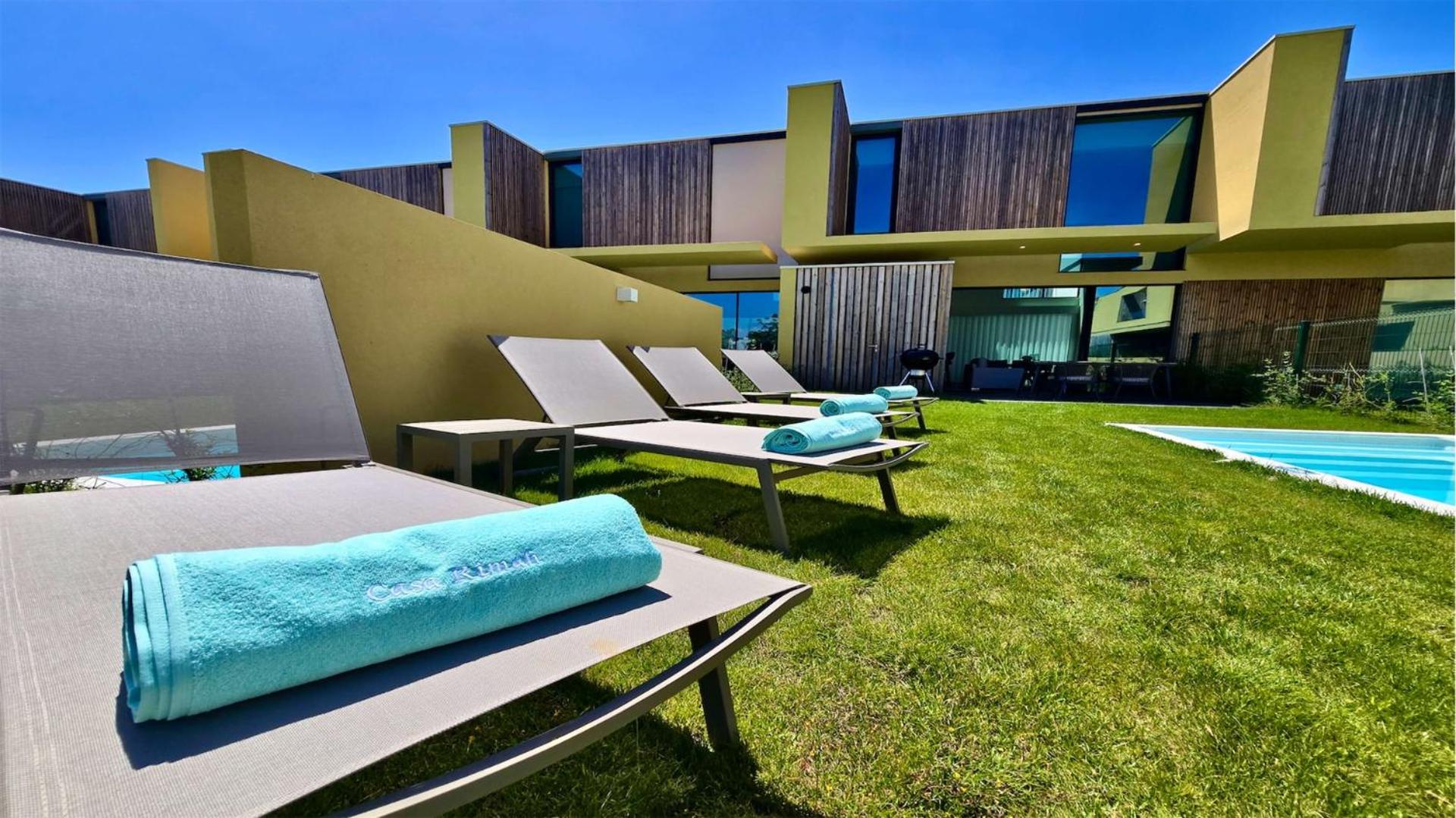 Villa Rimah, Sunny Algarve, Entire Villa 
