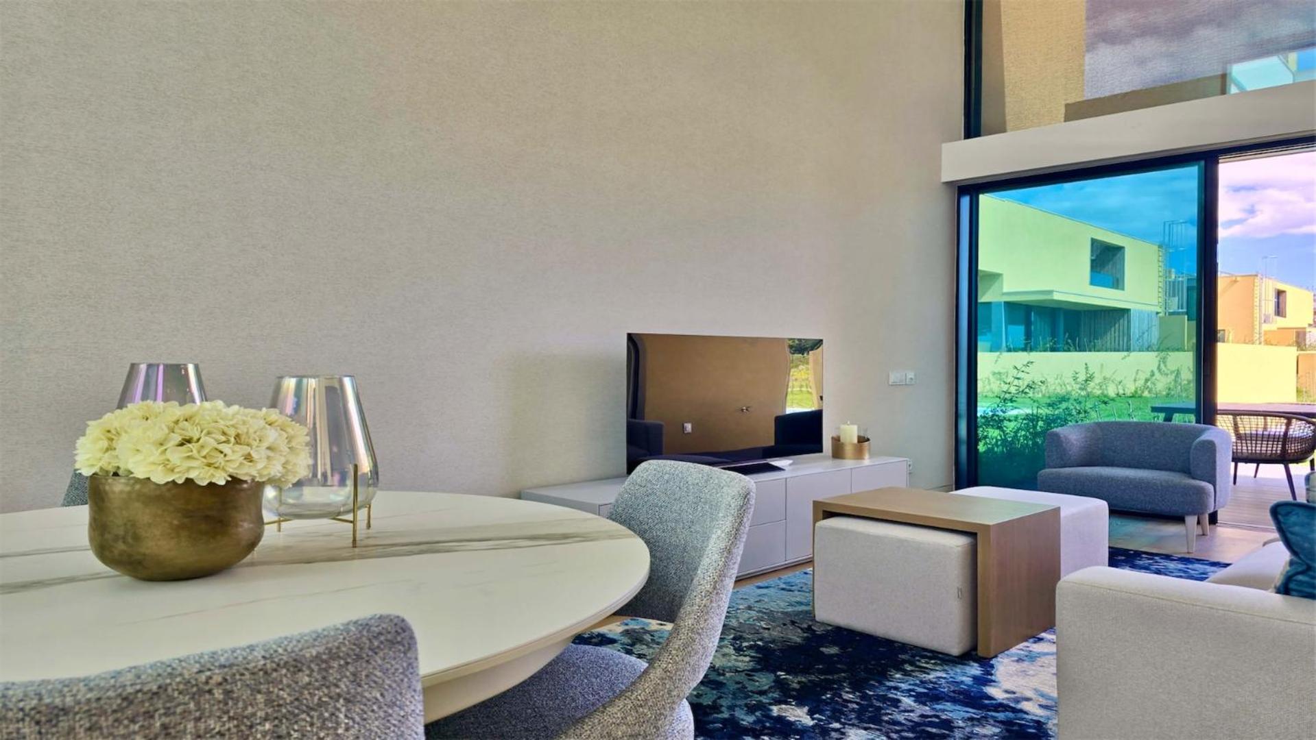 Villa Rimah, Sunny Algarve, Entire Villa 