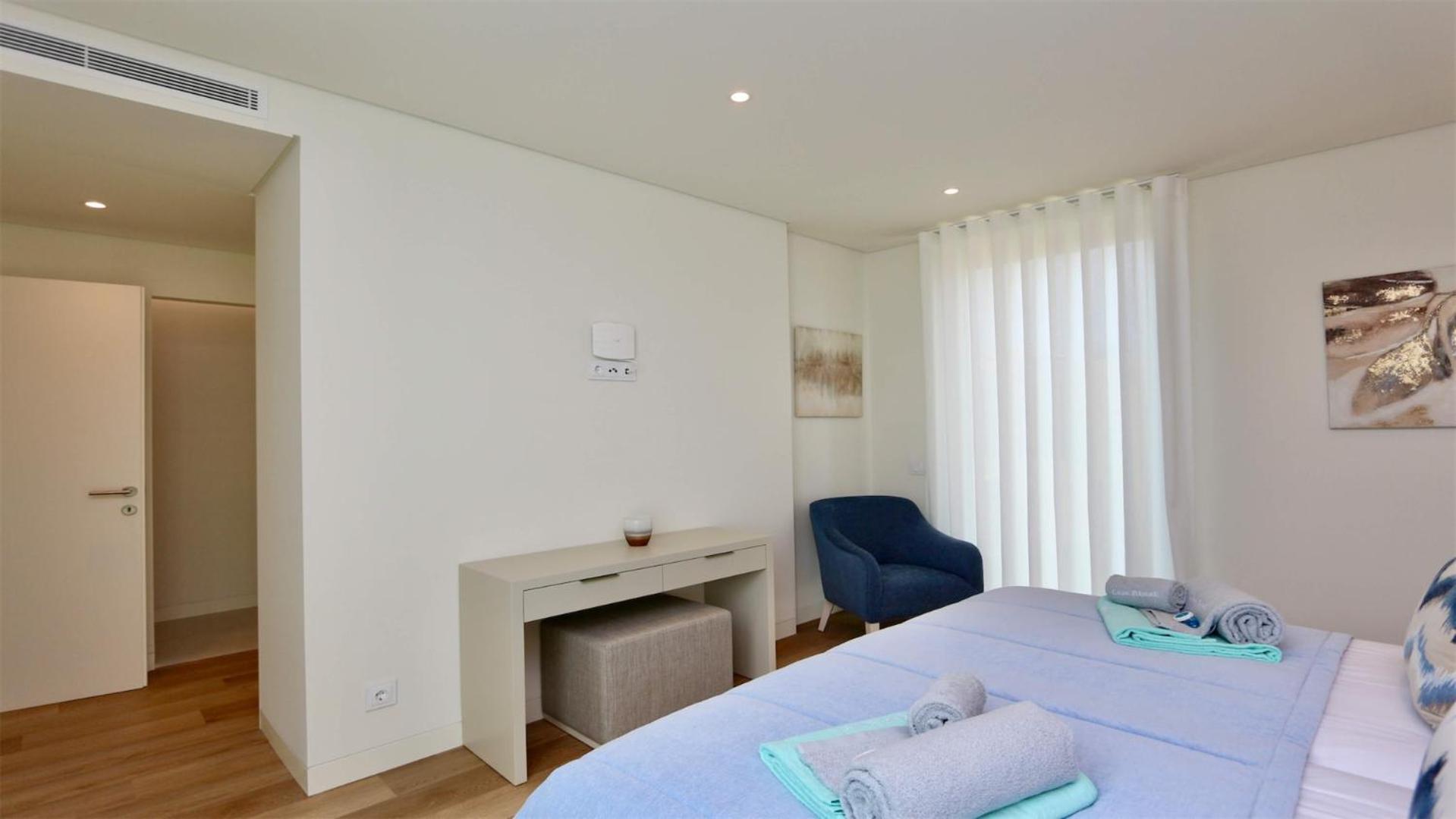 Villa Rimah, Sunny Algarve, Entire Villa 