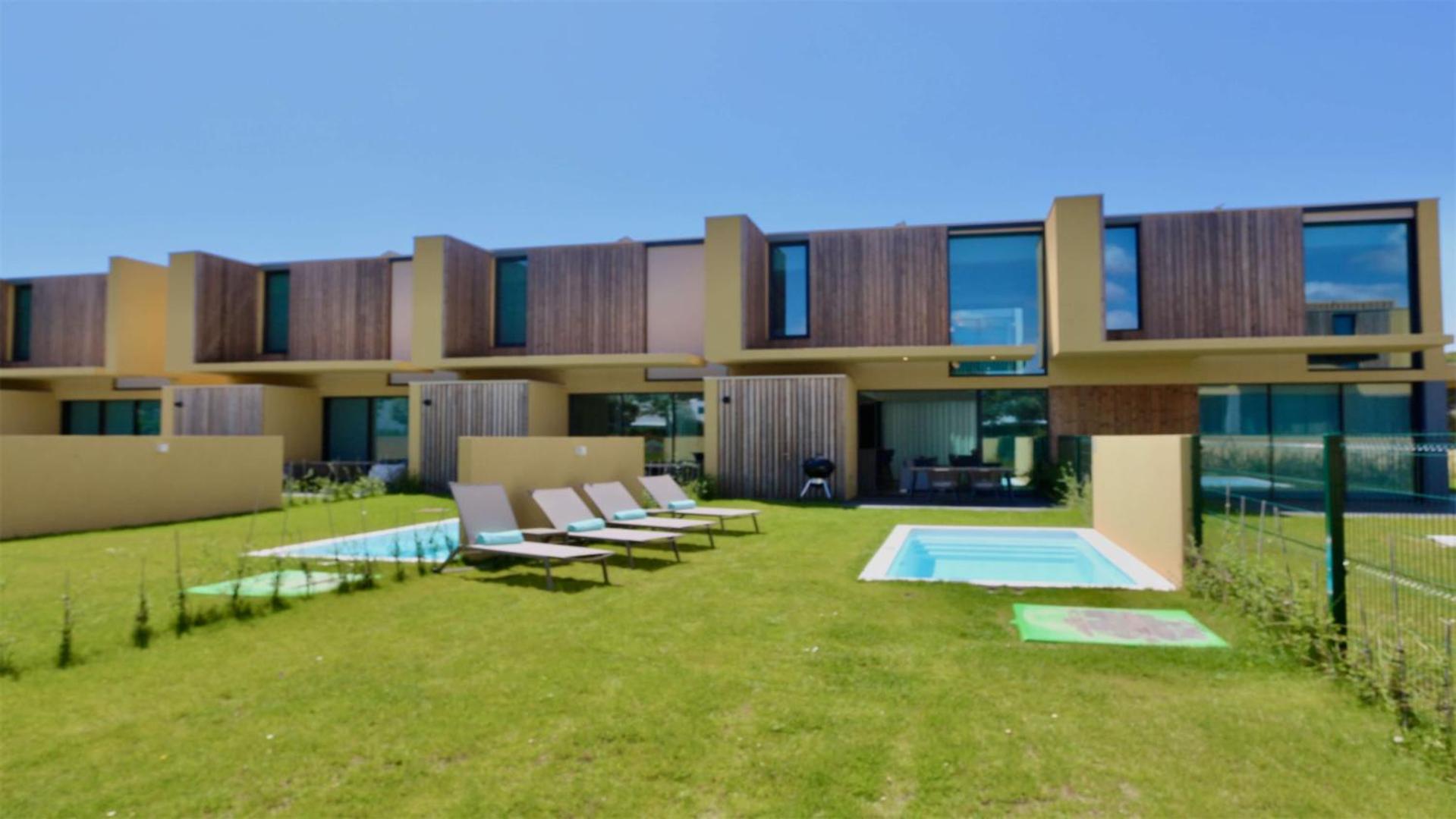 Villa Rimah, Sunny Algarve, Entire Villa 