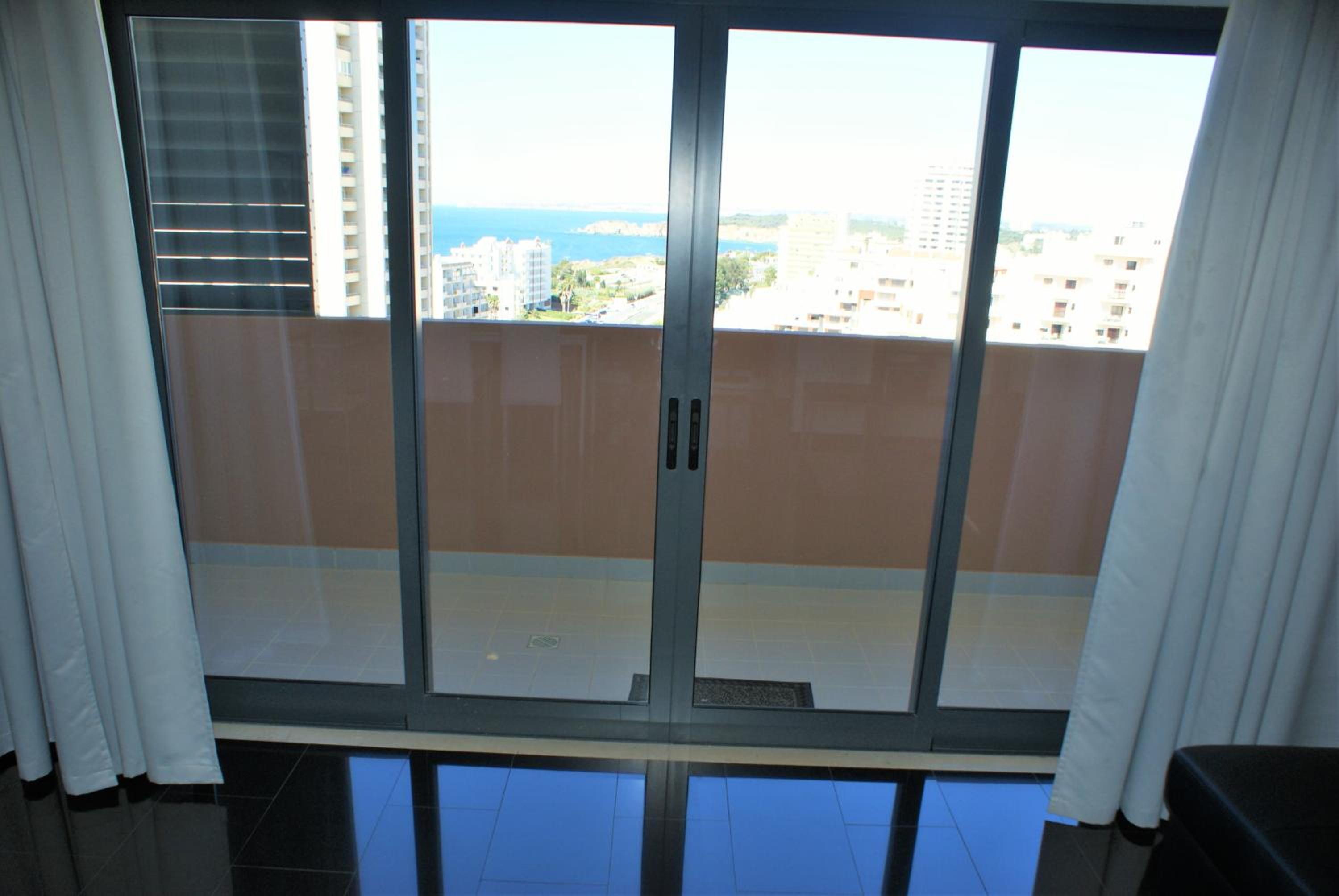 Rocha Tower 15C view 4