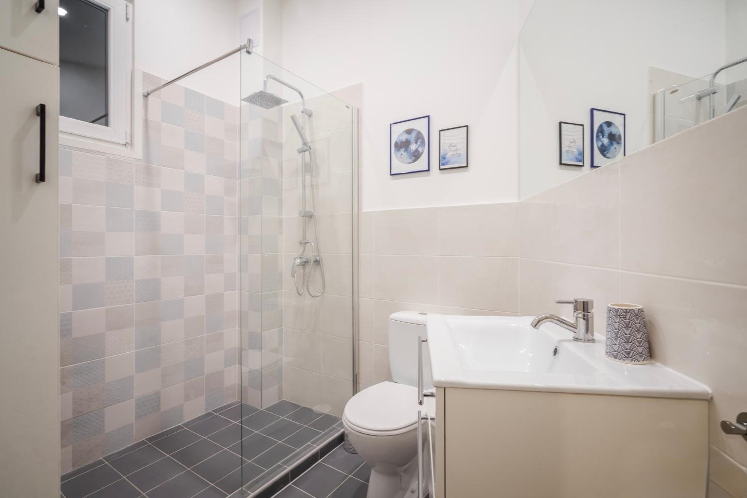 D58 - Grand Boulevard Royal Apartment - Best Location by BQA