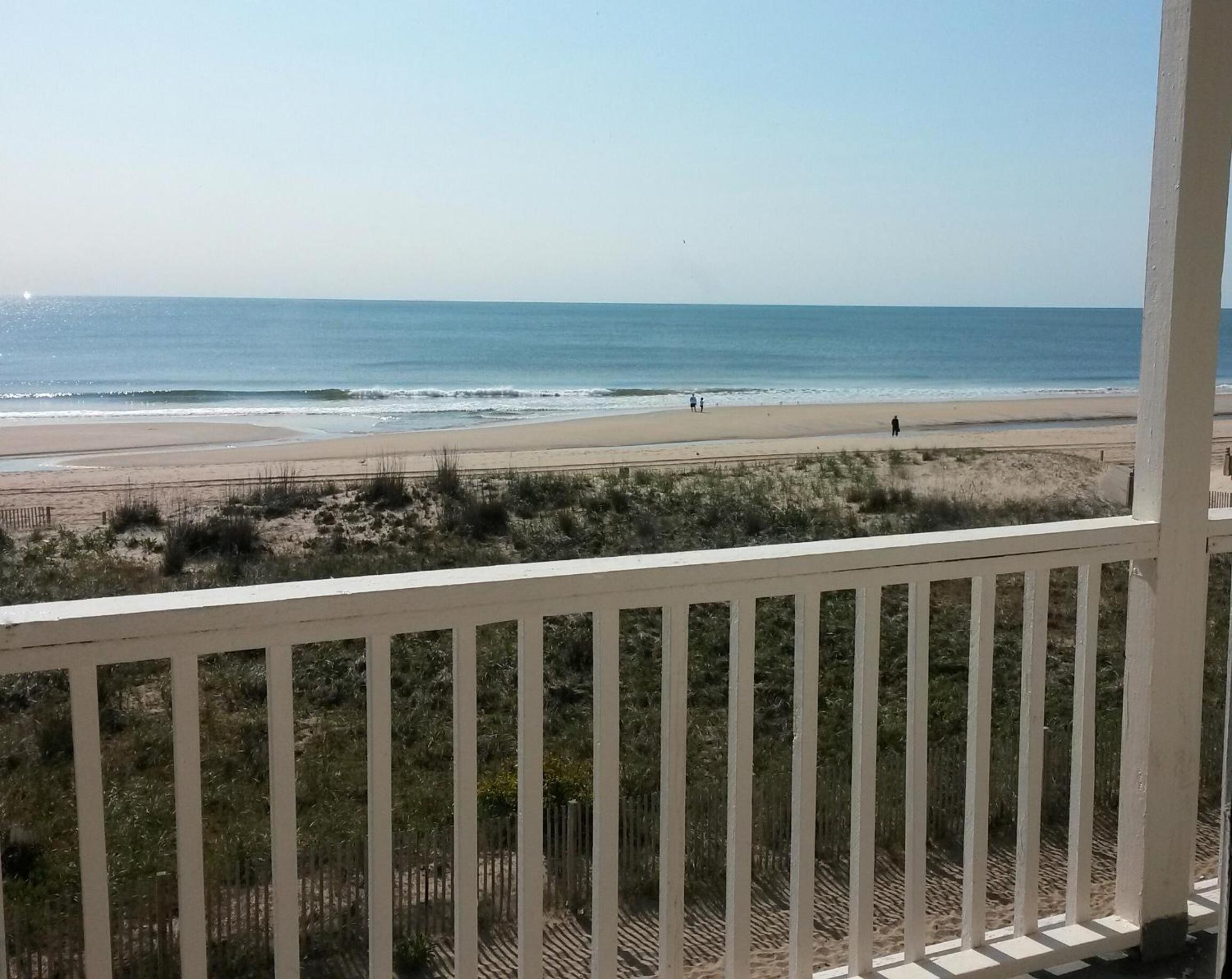 Seabonay Oceanfront Motel