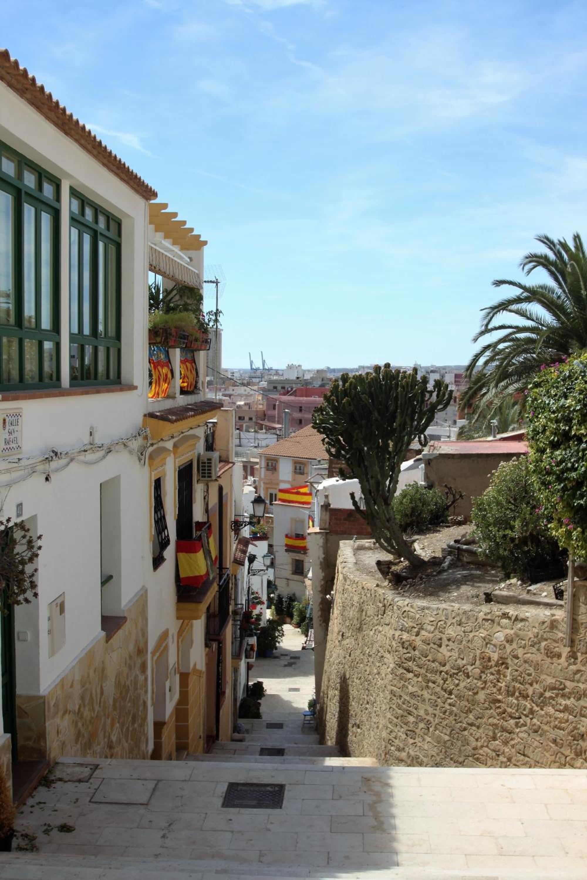 Modern CasaTuris Apartment with Castle Views A131 view 3
