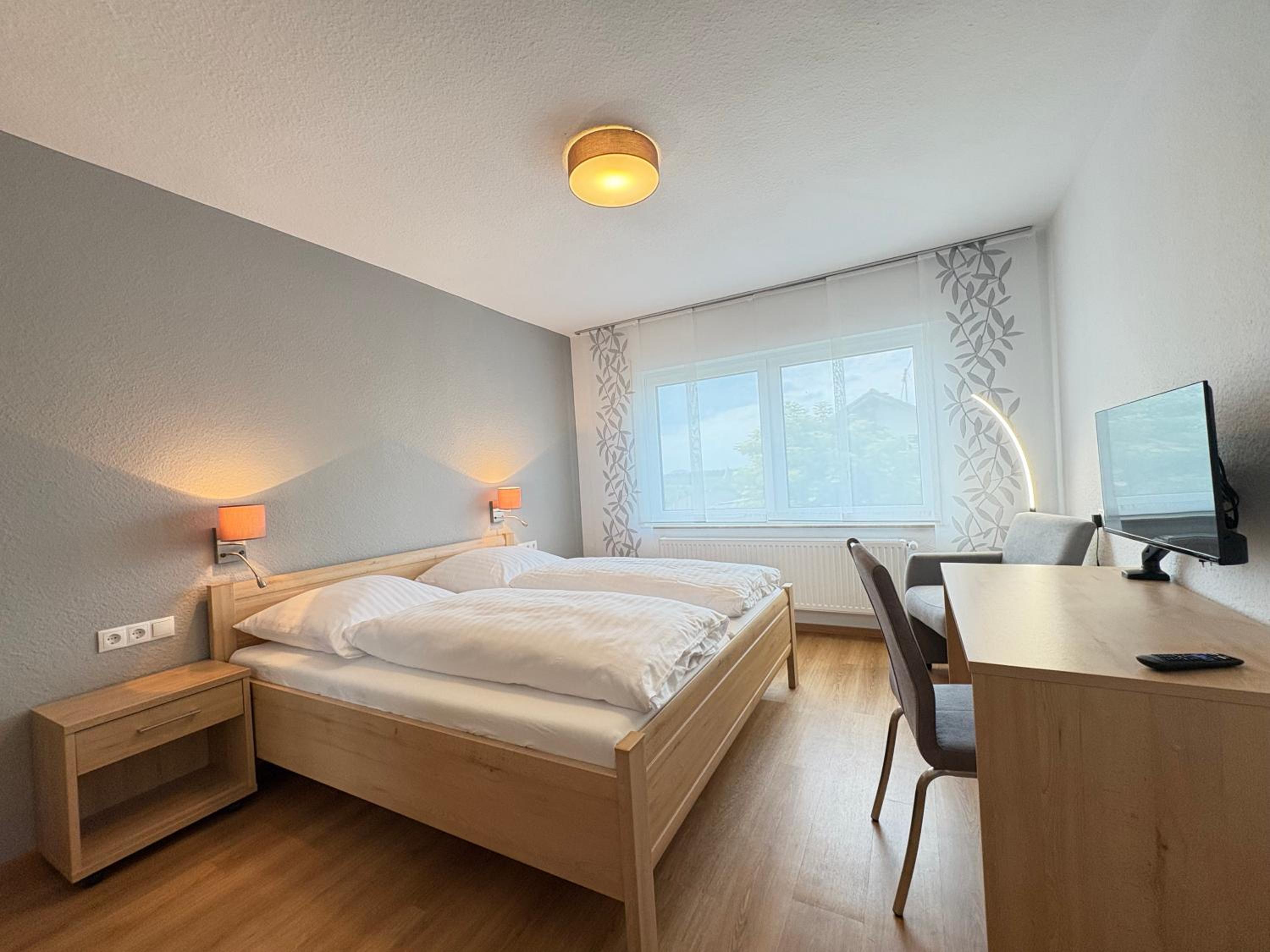 Familien-Apartment Bodanum für 4 Personen - mit eigener Terrasse - naturnahe Ortsrandlage - Arbeitsplatz mit VDSL - 10 min zum Nürburgring
