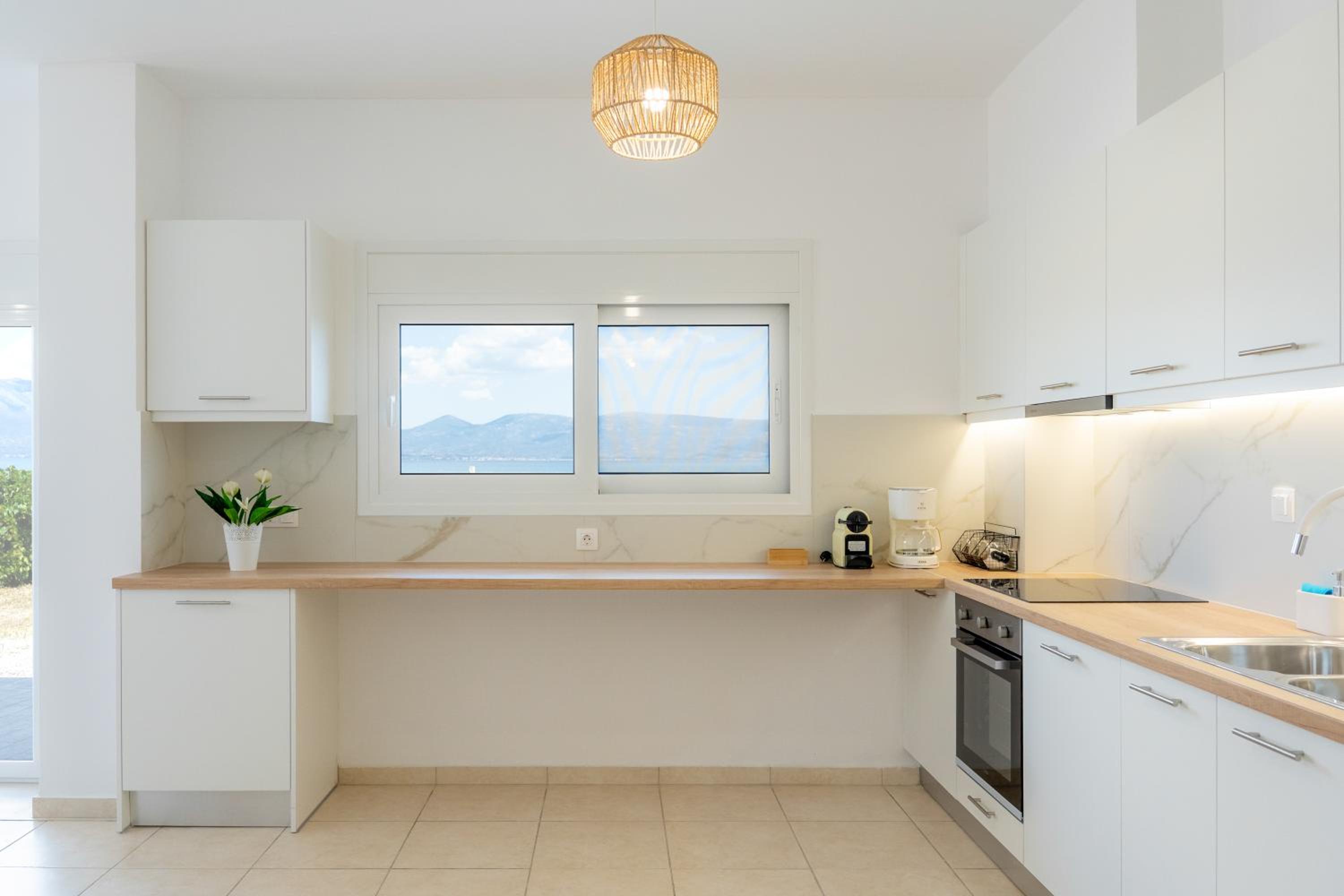 Thanos' seaside suite
