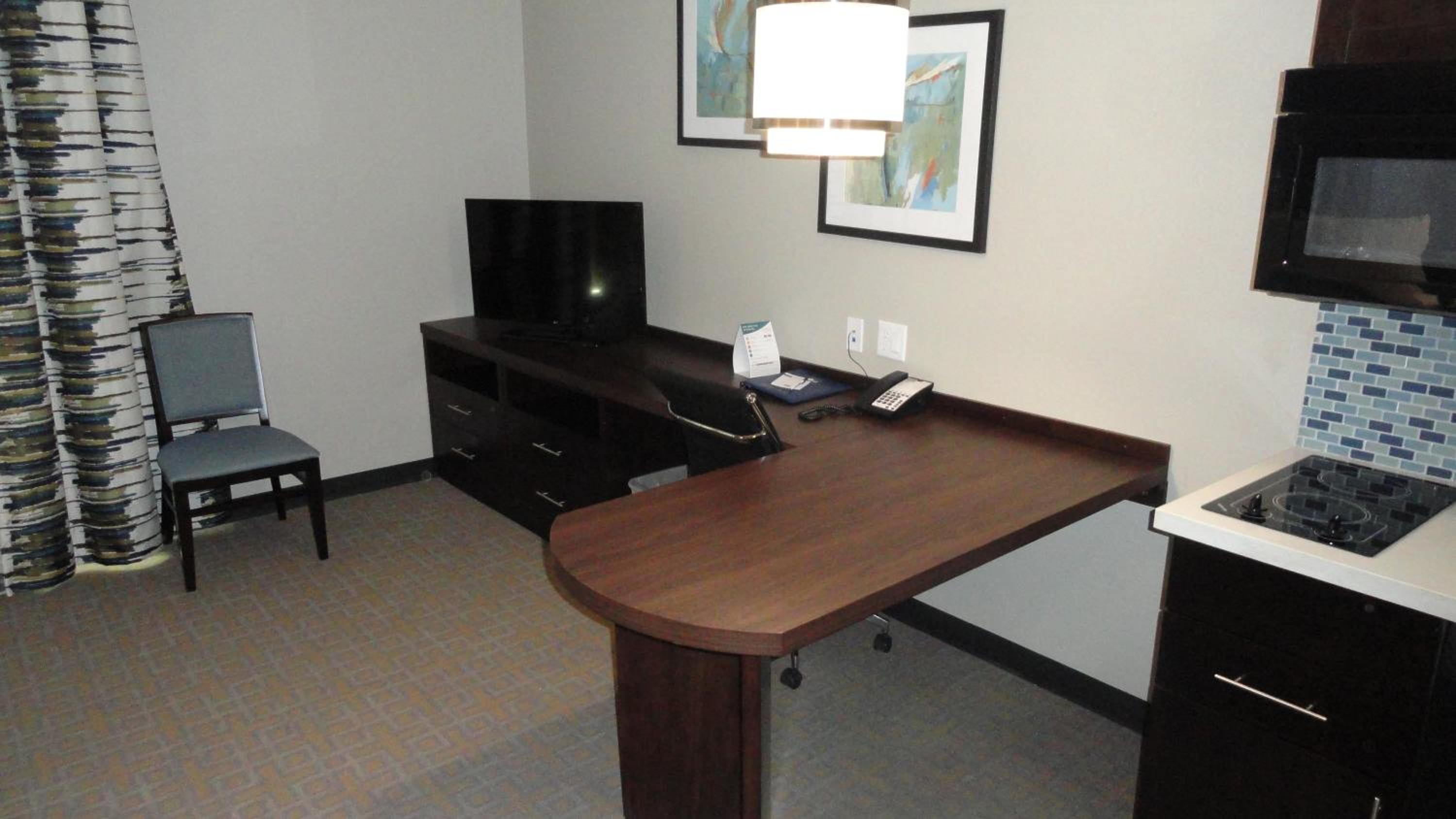 MainStay Suites Midland