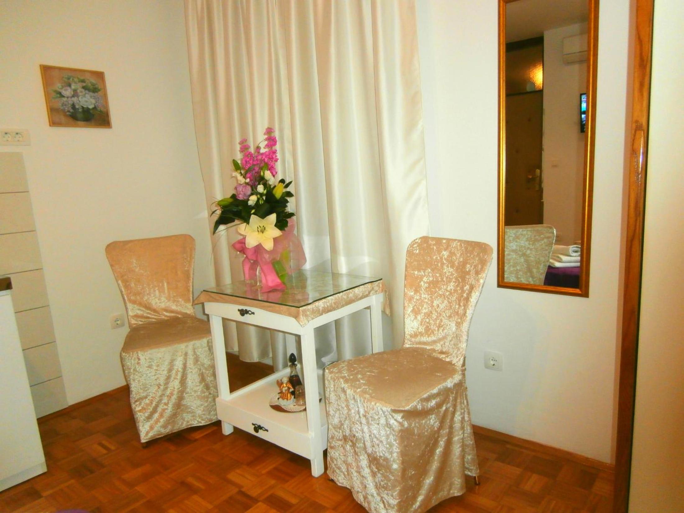Apartments Cordis