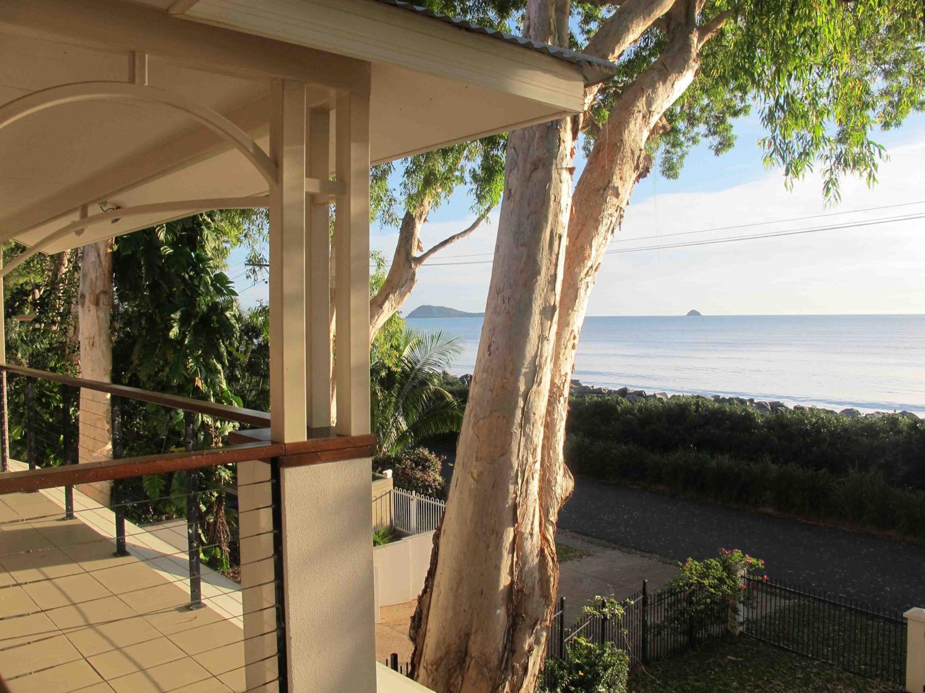 Seascape Luxury Beachfront House