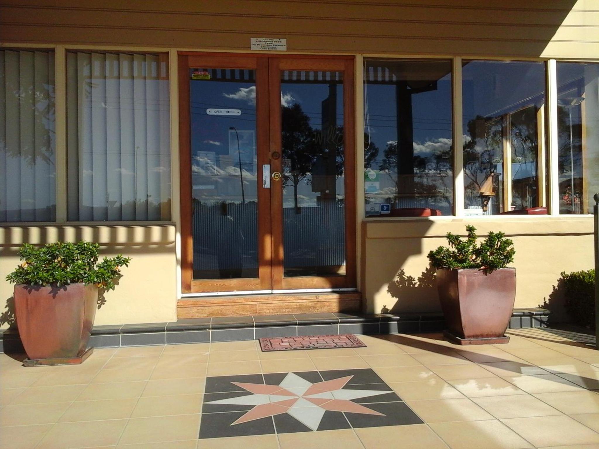 Willows Motel