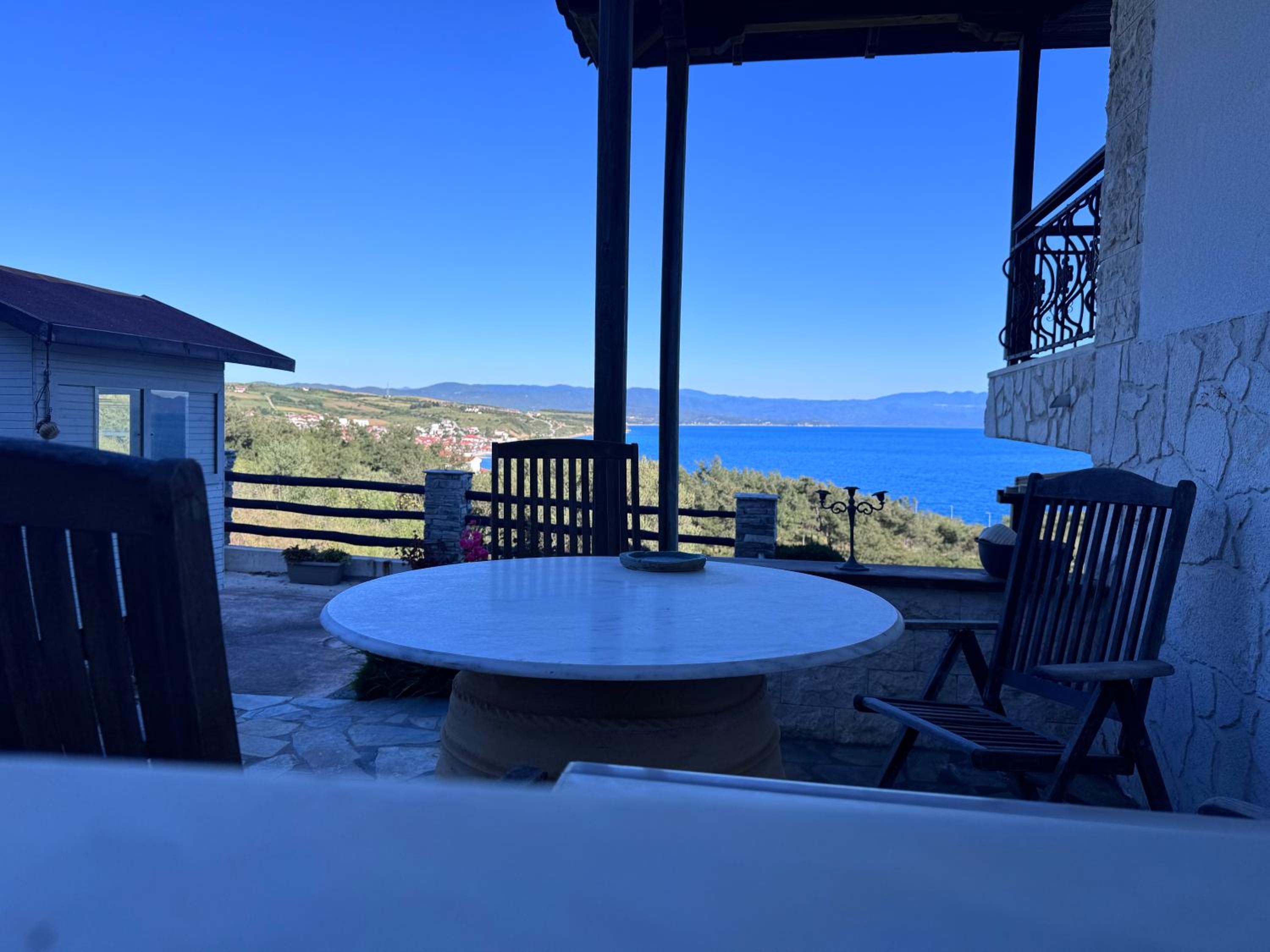 Kyriakos Villa Suite