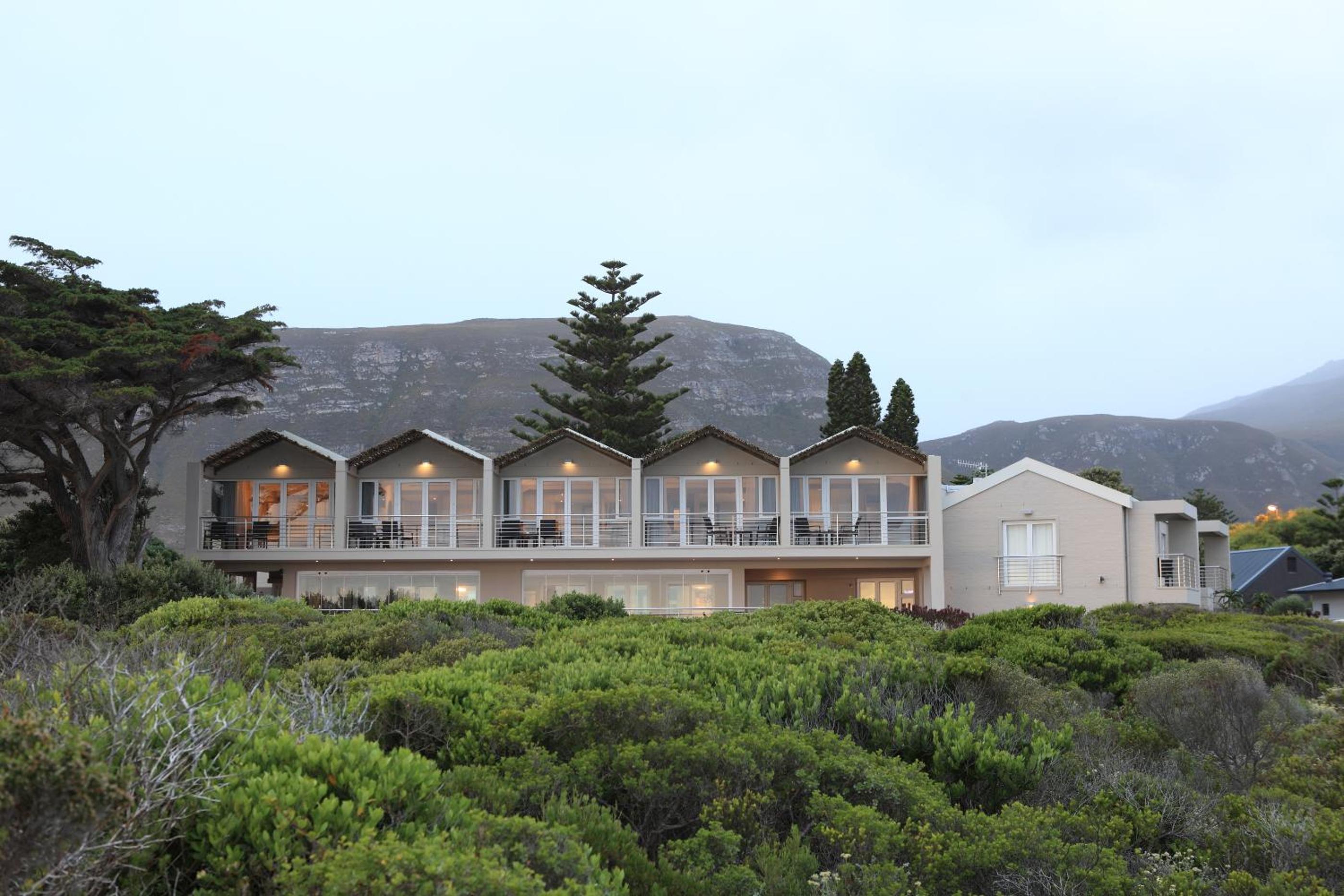 Abalone Guest Lodge