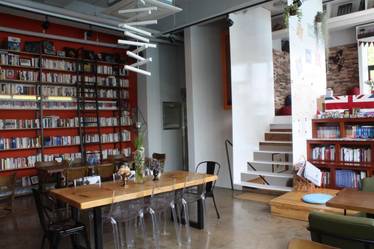 Andong Poong-gyung HOSTEL n LIBRARY