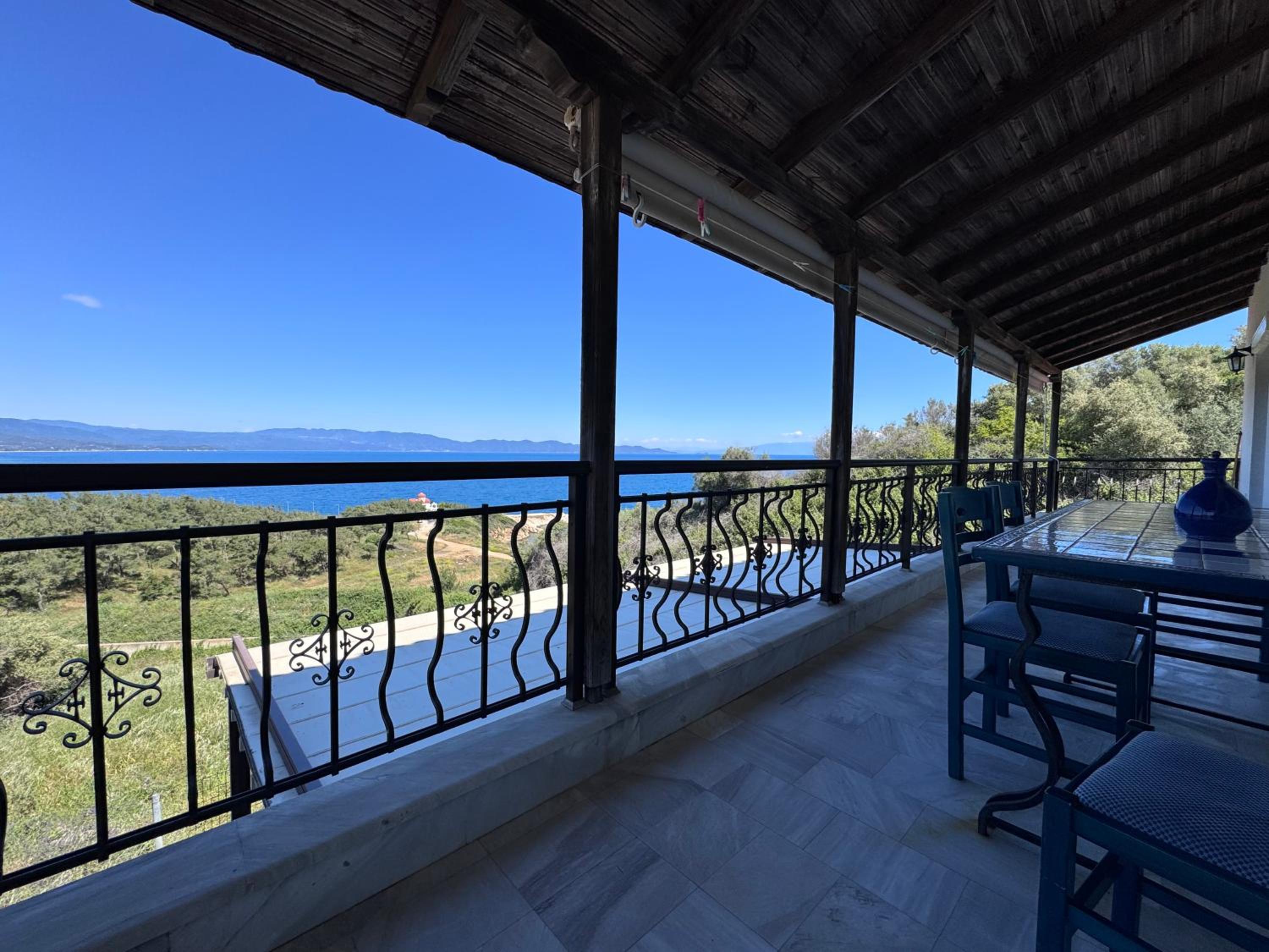 Kyriakos Villa Suite