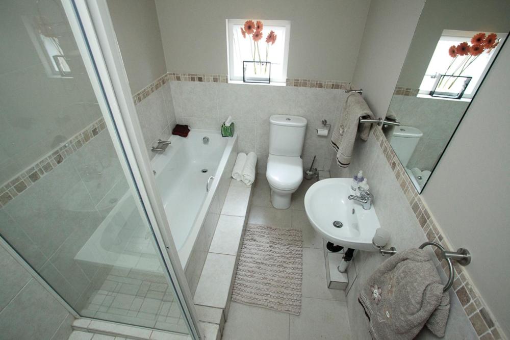 Seaview Manor Exquisite Bed & Breakfast