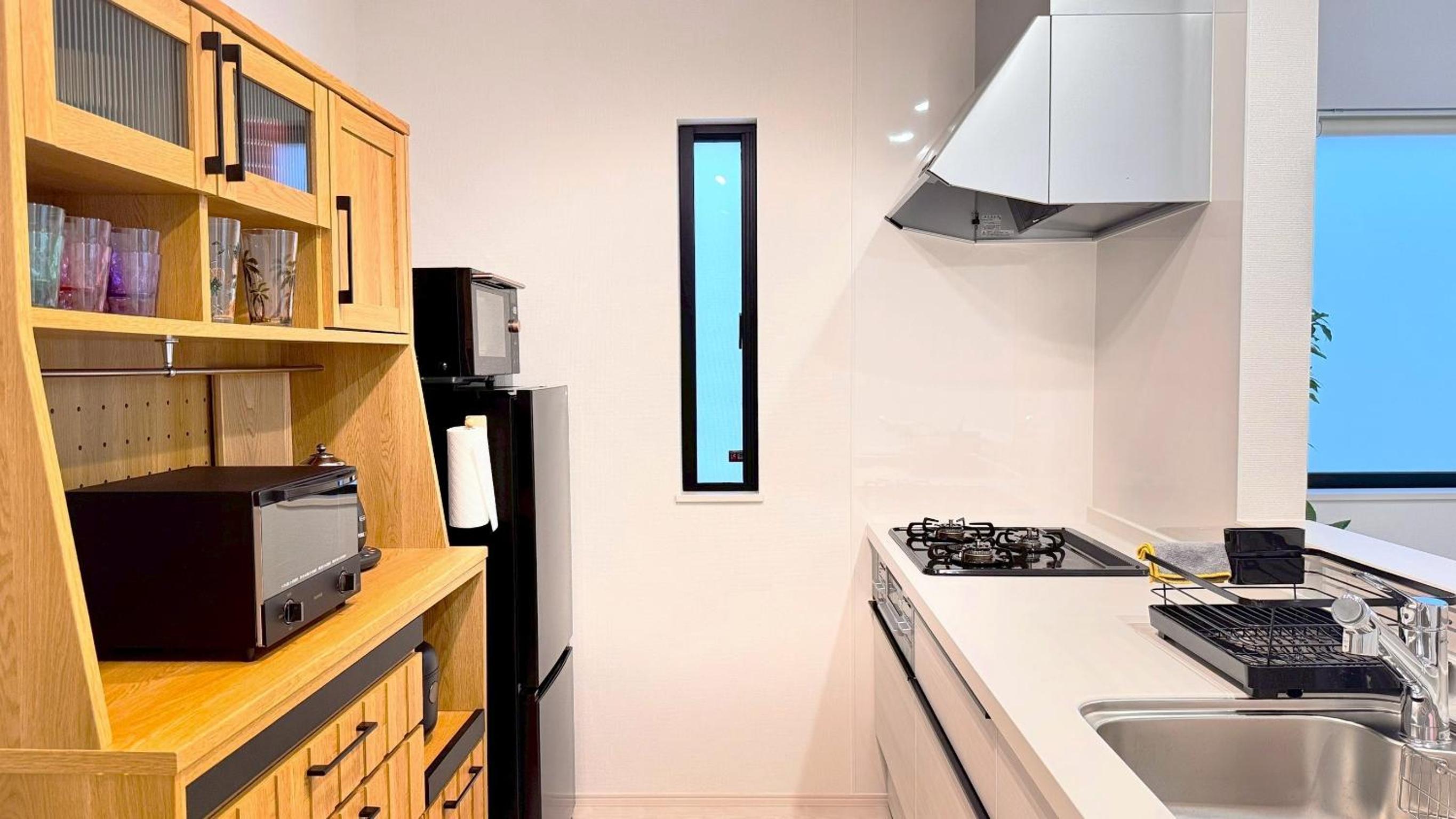 oasis house - and LAFU -