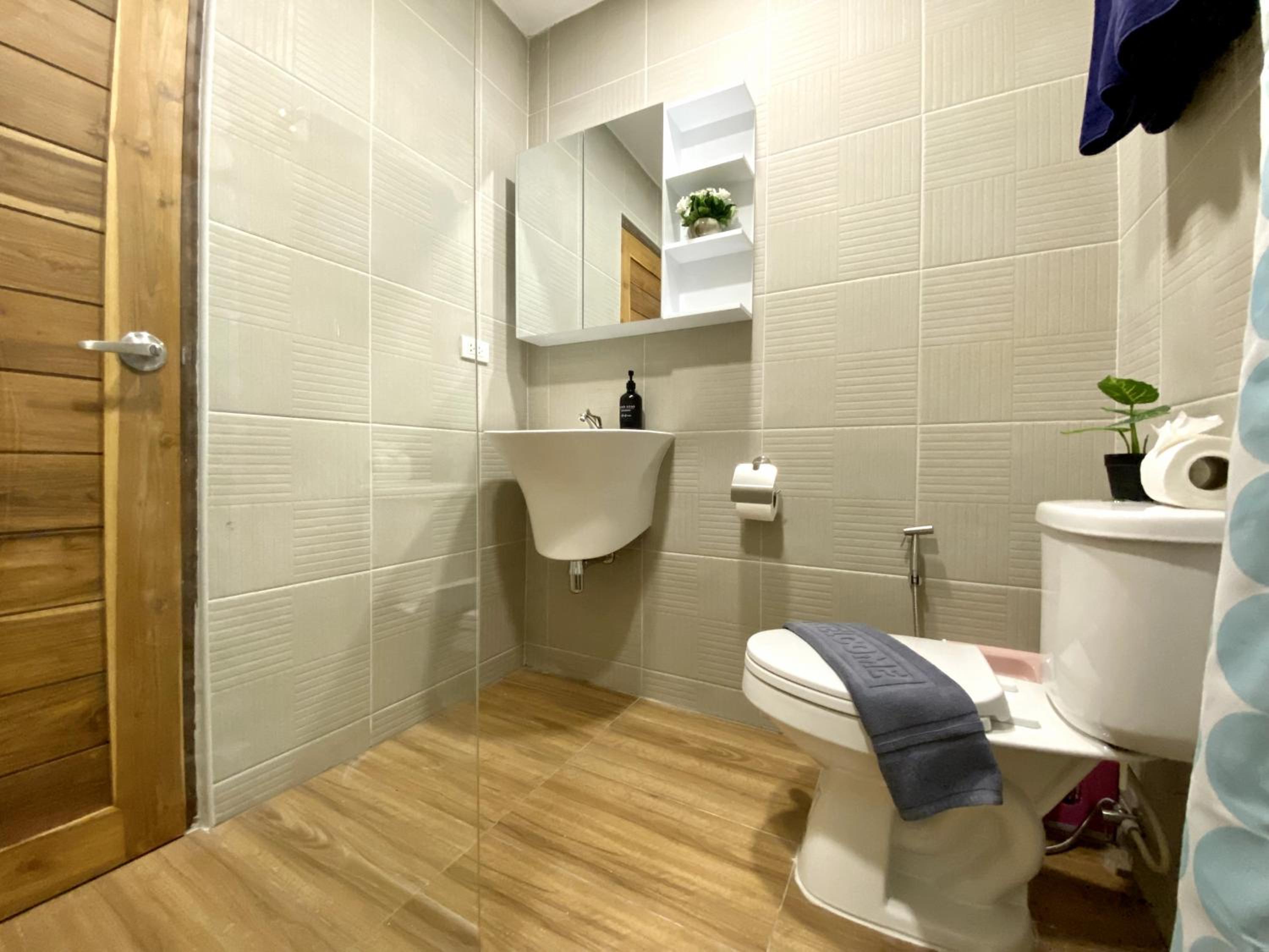 Chonlada Holiday Home - 2 BR Pool Access Bungalow - Kamala Beach