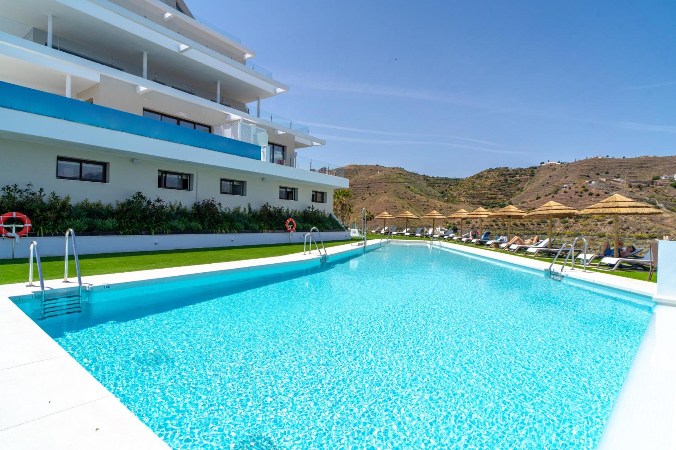 Bayview Hills Deluxe by Casasol