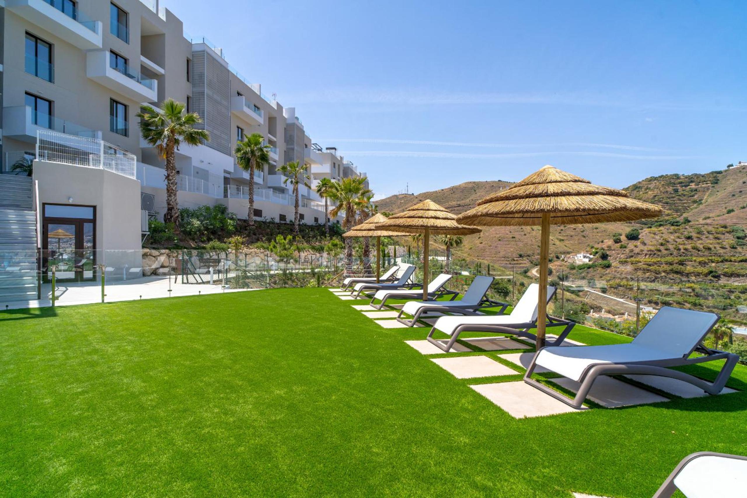 Bayview Hills Deluxe by Casasol