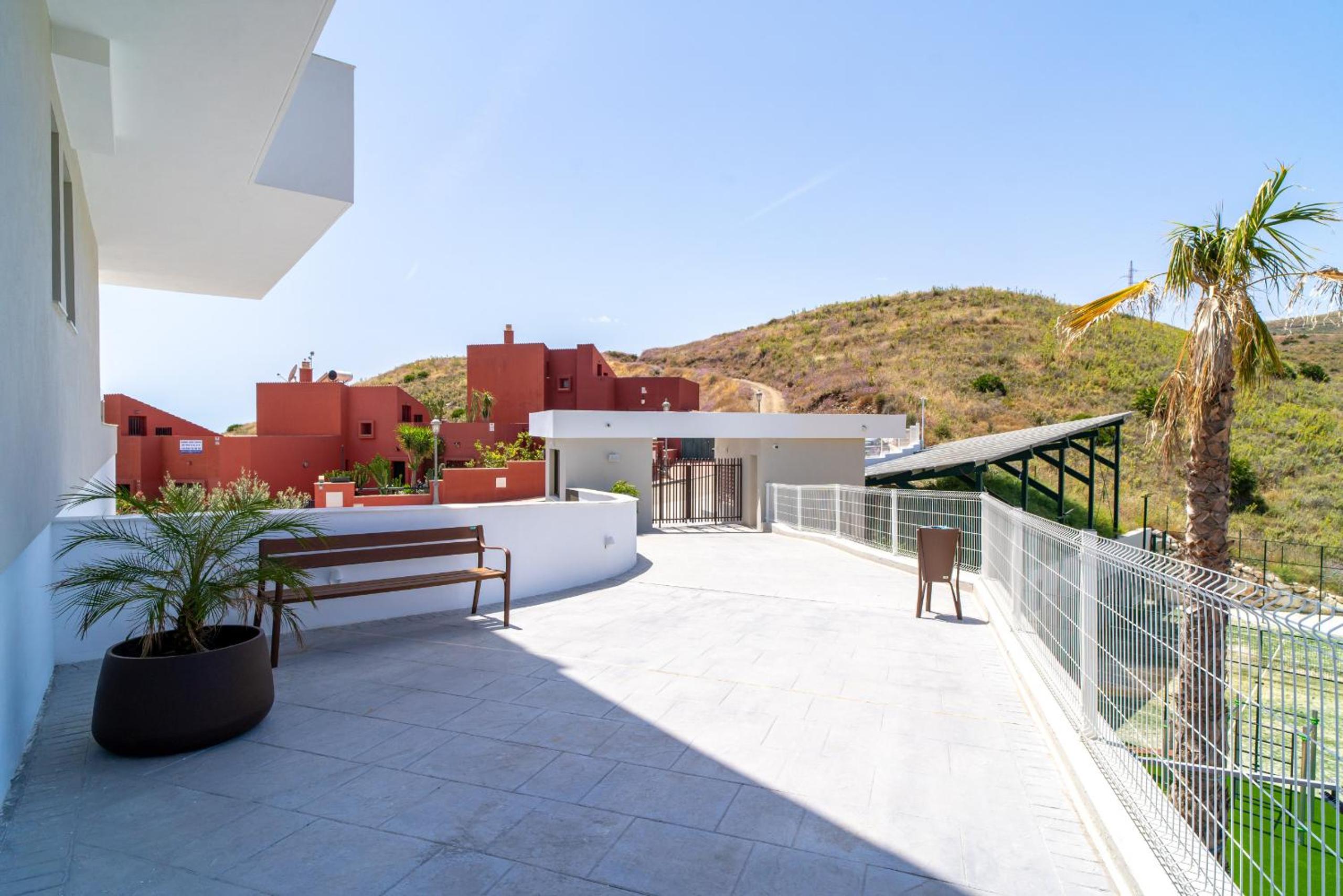 Bayview Hills Deluxe by Casasol
