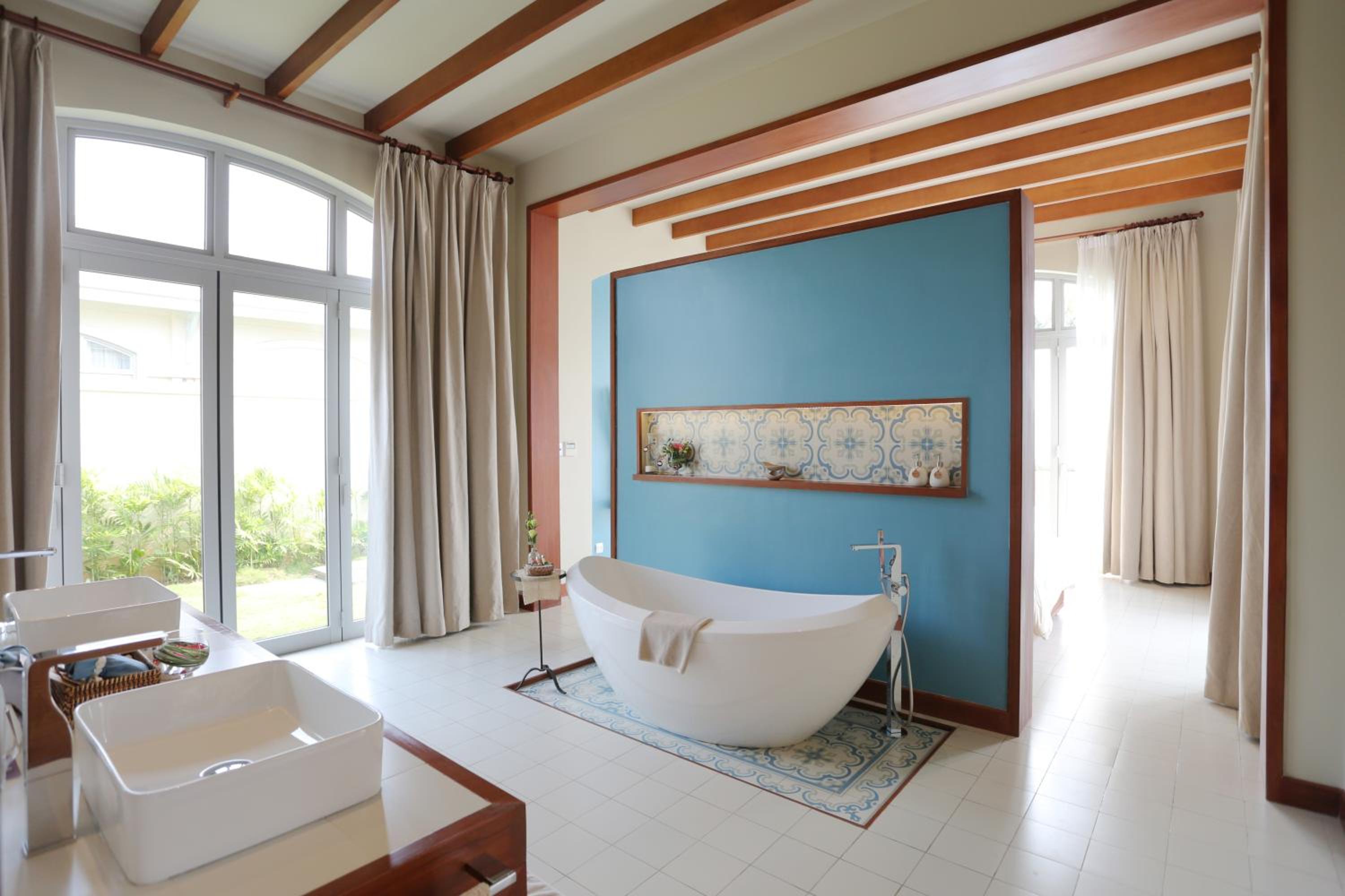 FLC Luxury Resort Samson