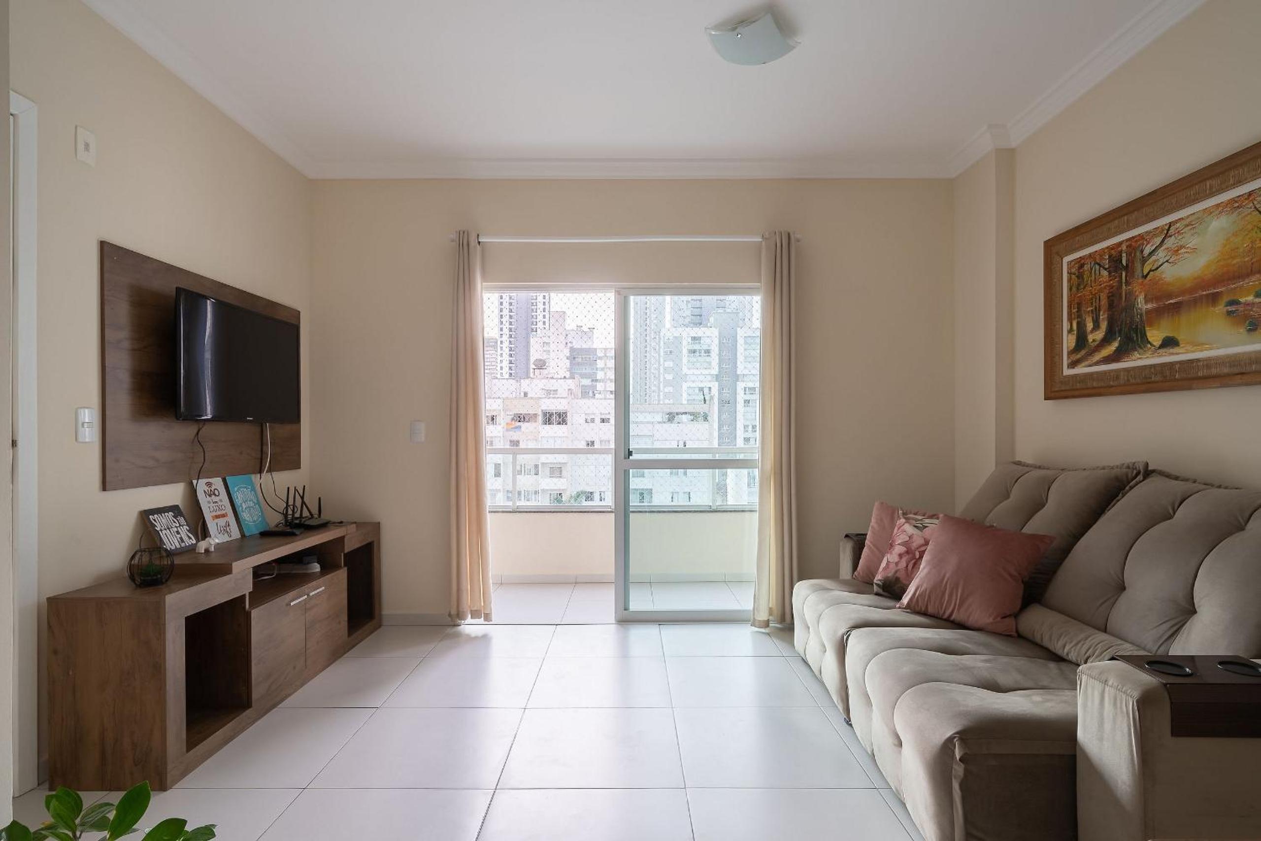 Apt near the sea w/ BBQ 3 bdr ELM701