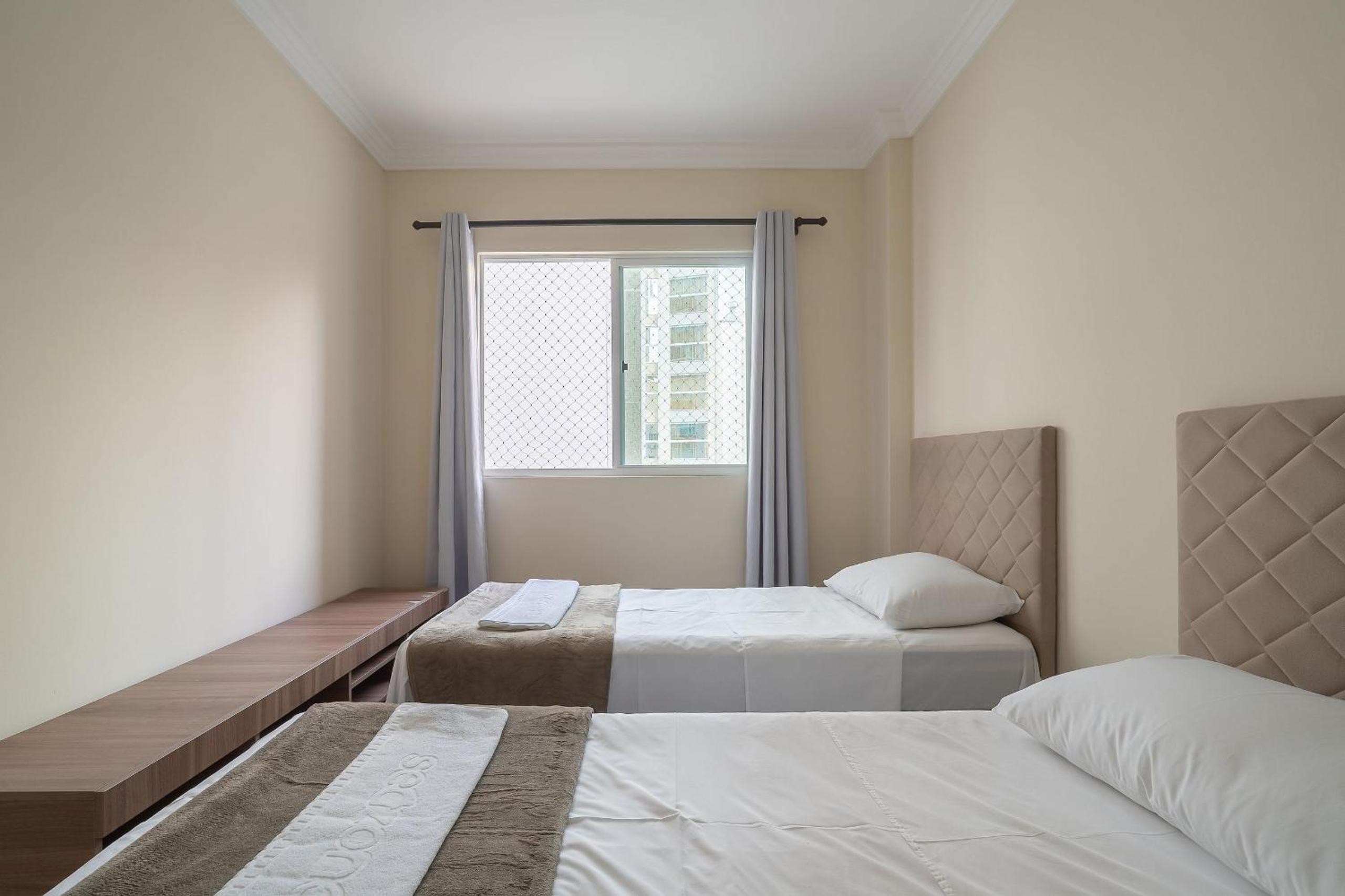 Apt near the sea w/ BBQ 3 bdr ELM701