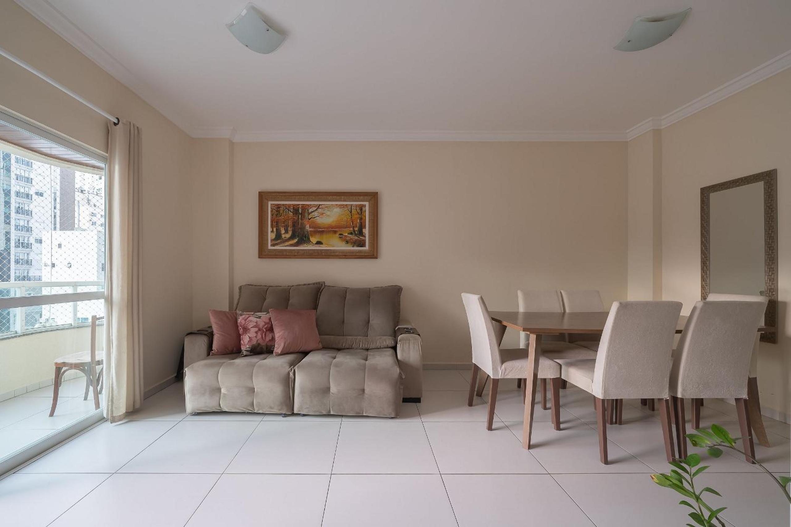 Apt near the sea w/ BBQ 3 bdr ELM701