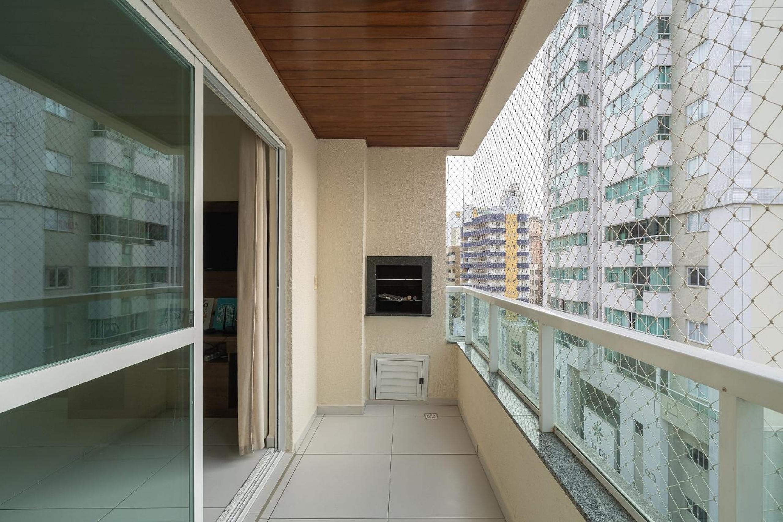 Apt near the sea w/ BBQ 3 bdr ELM701