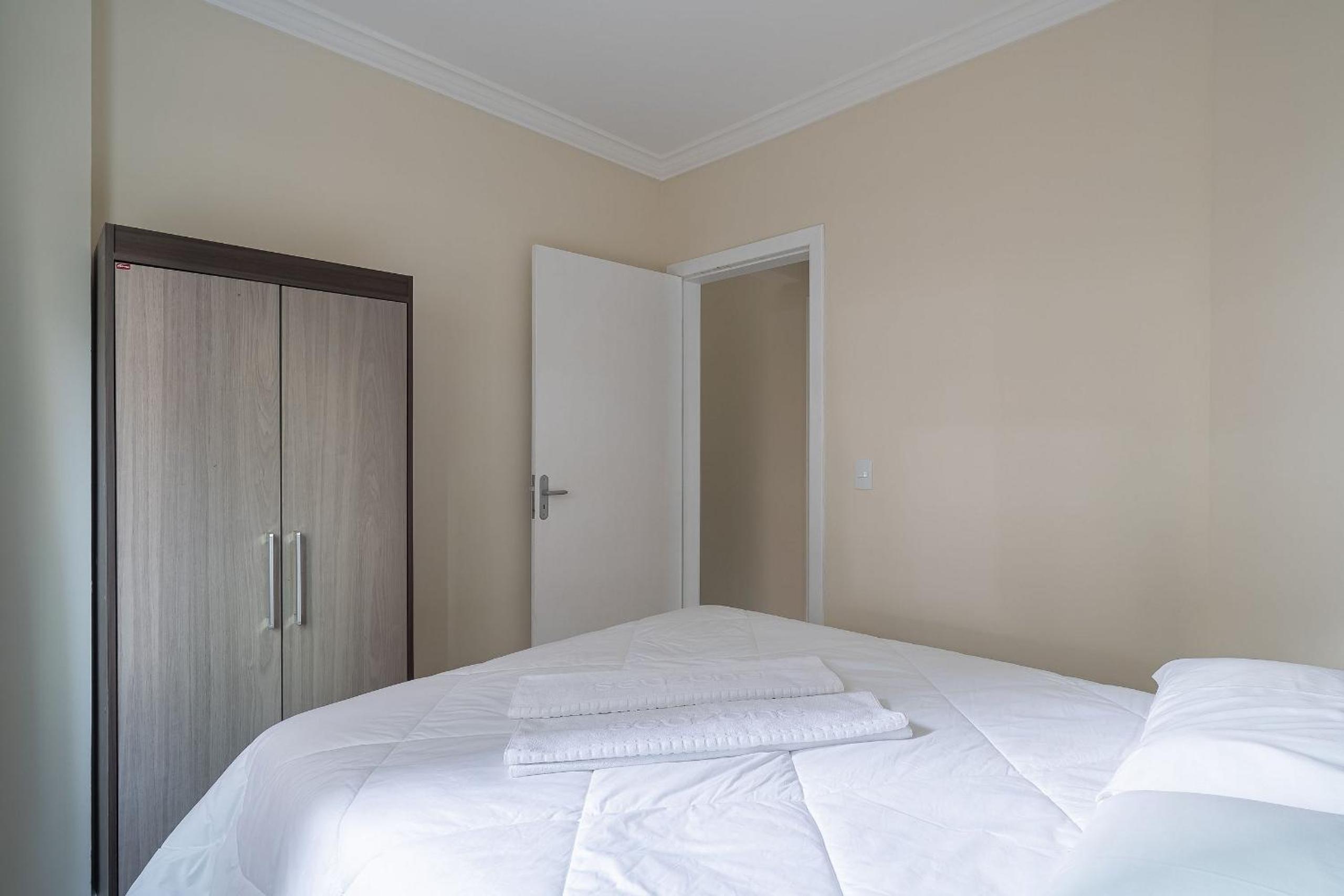 Apt near the sea w/ BBQ 3 bdr ELM701