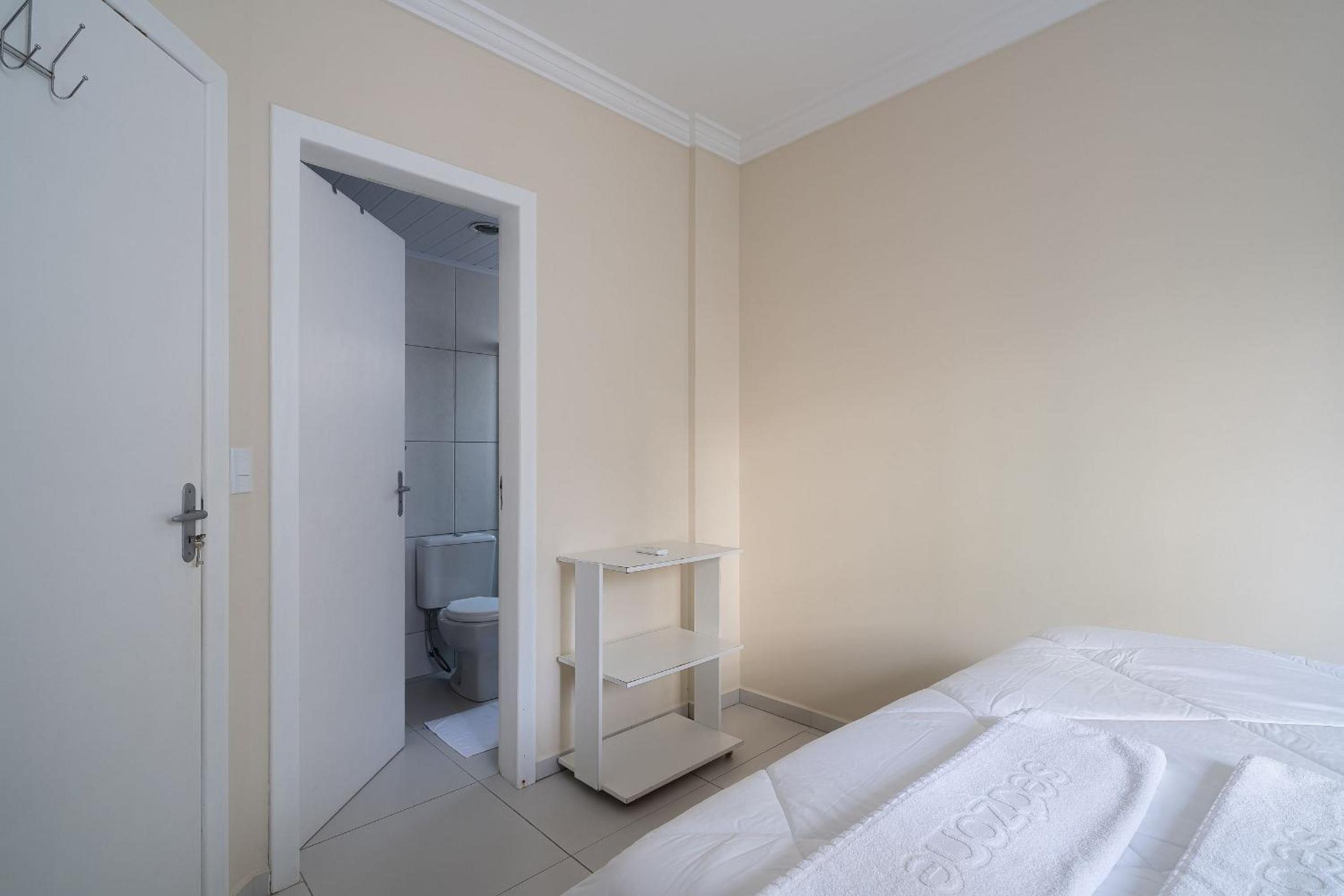 Apt near the sea w/ BBQ 3 bdr ELM701