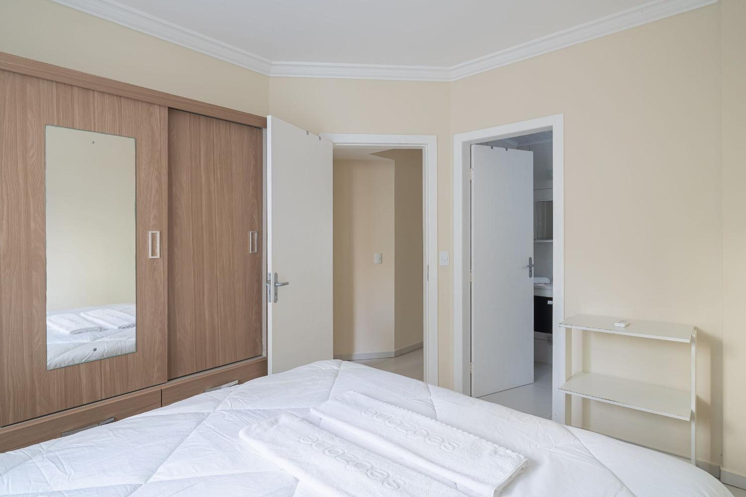 Apt near the sea w/ BBQ 3 bdr ELM701